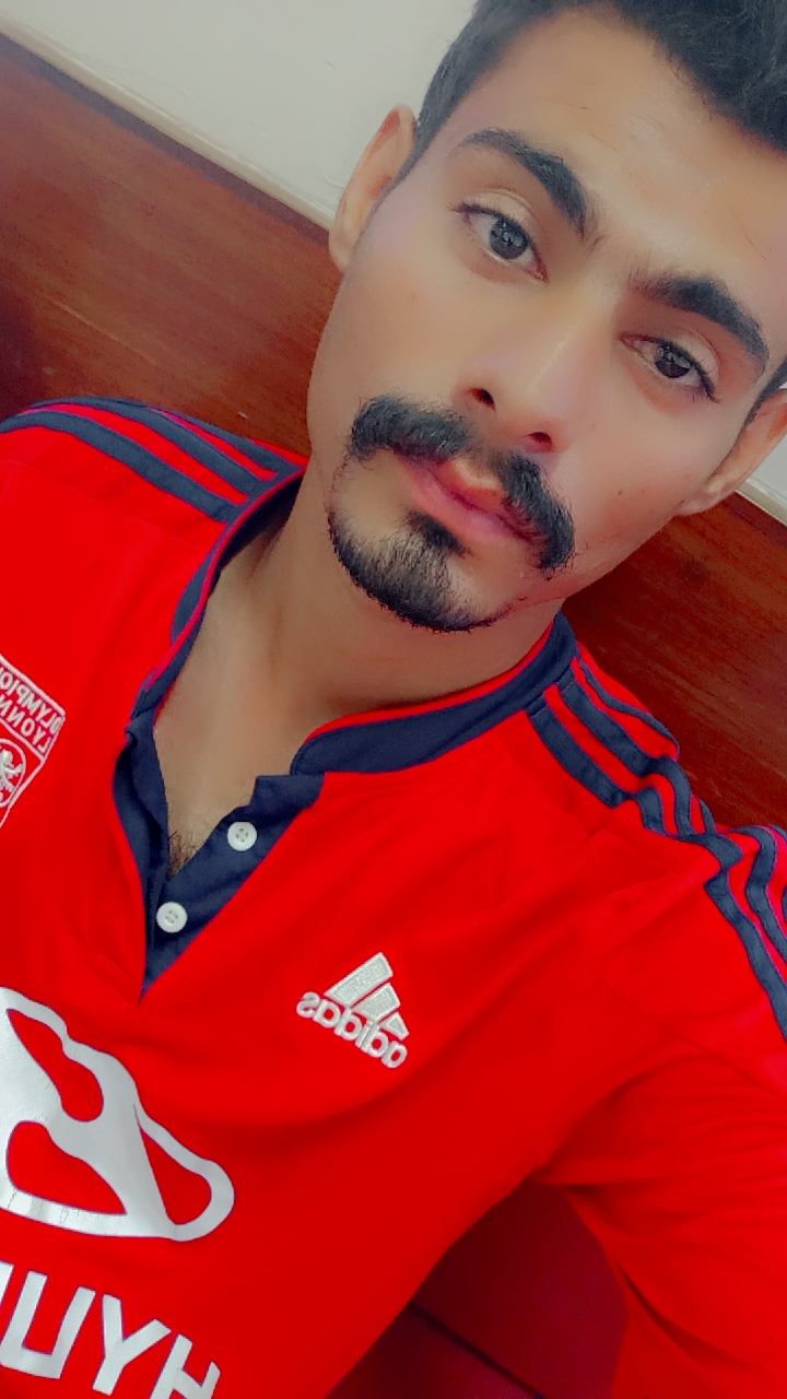 @𝗦𝗝 &hearts;︎_&hearts;︎ شاہو 🔥