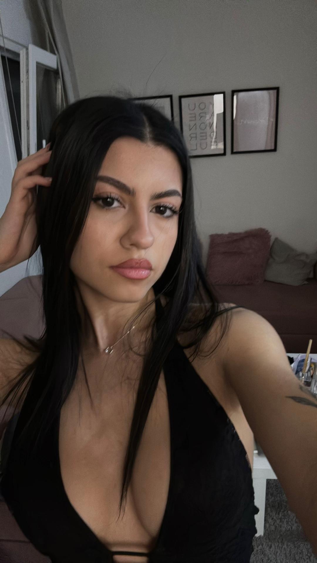 @mariatzeleph