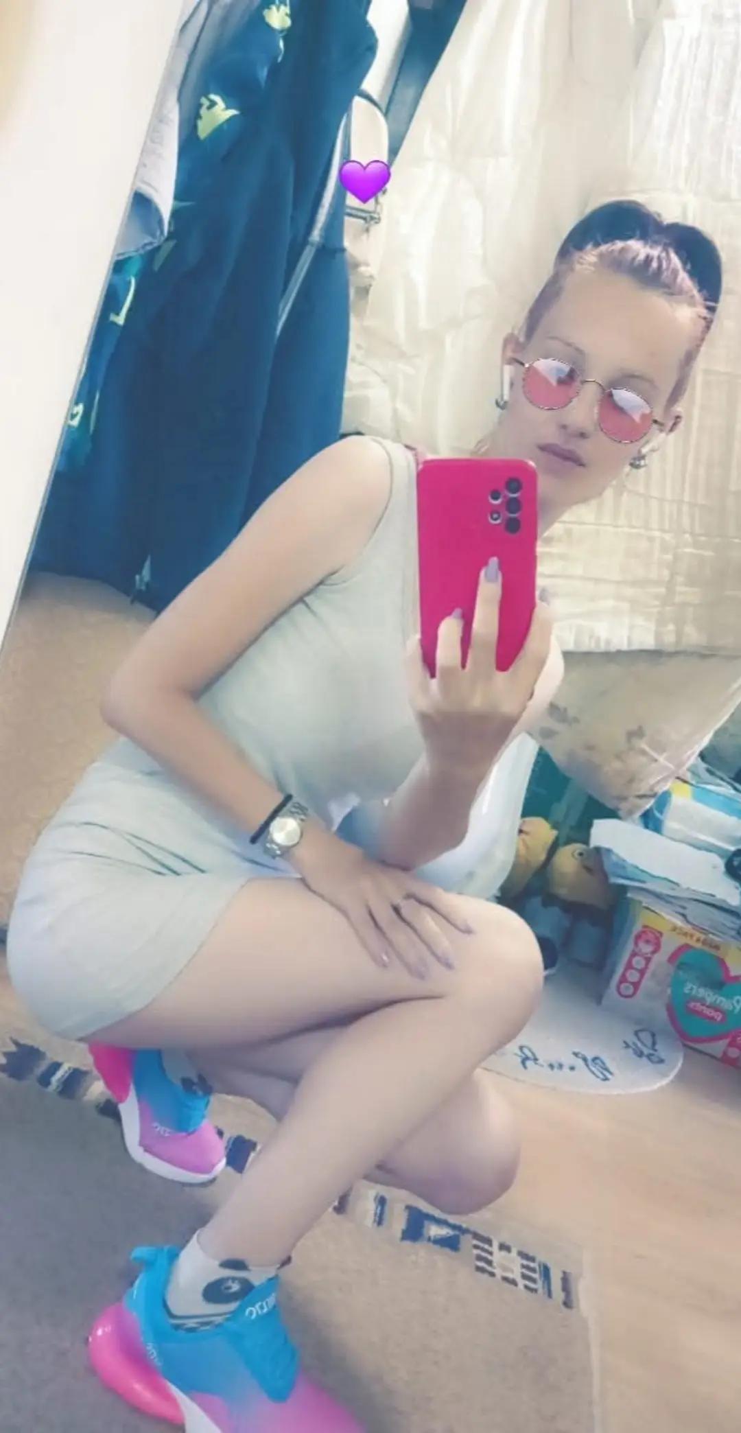 @.......