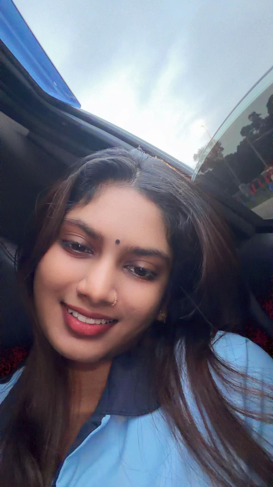 @Thivya 🤍