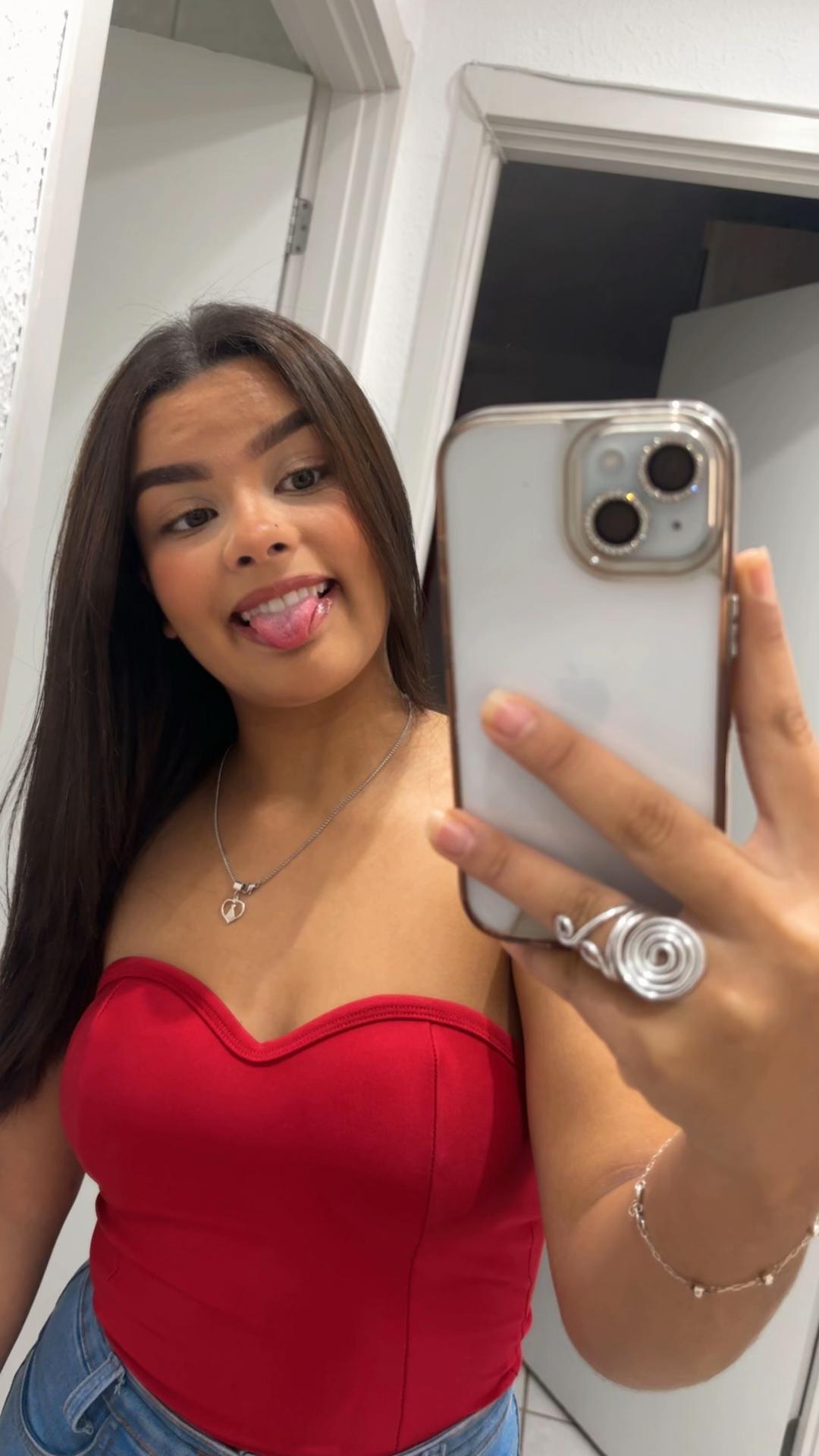 @Estefany Macedo