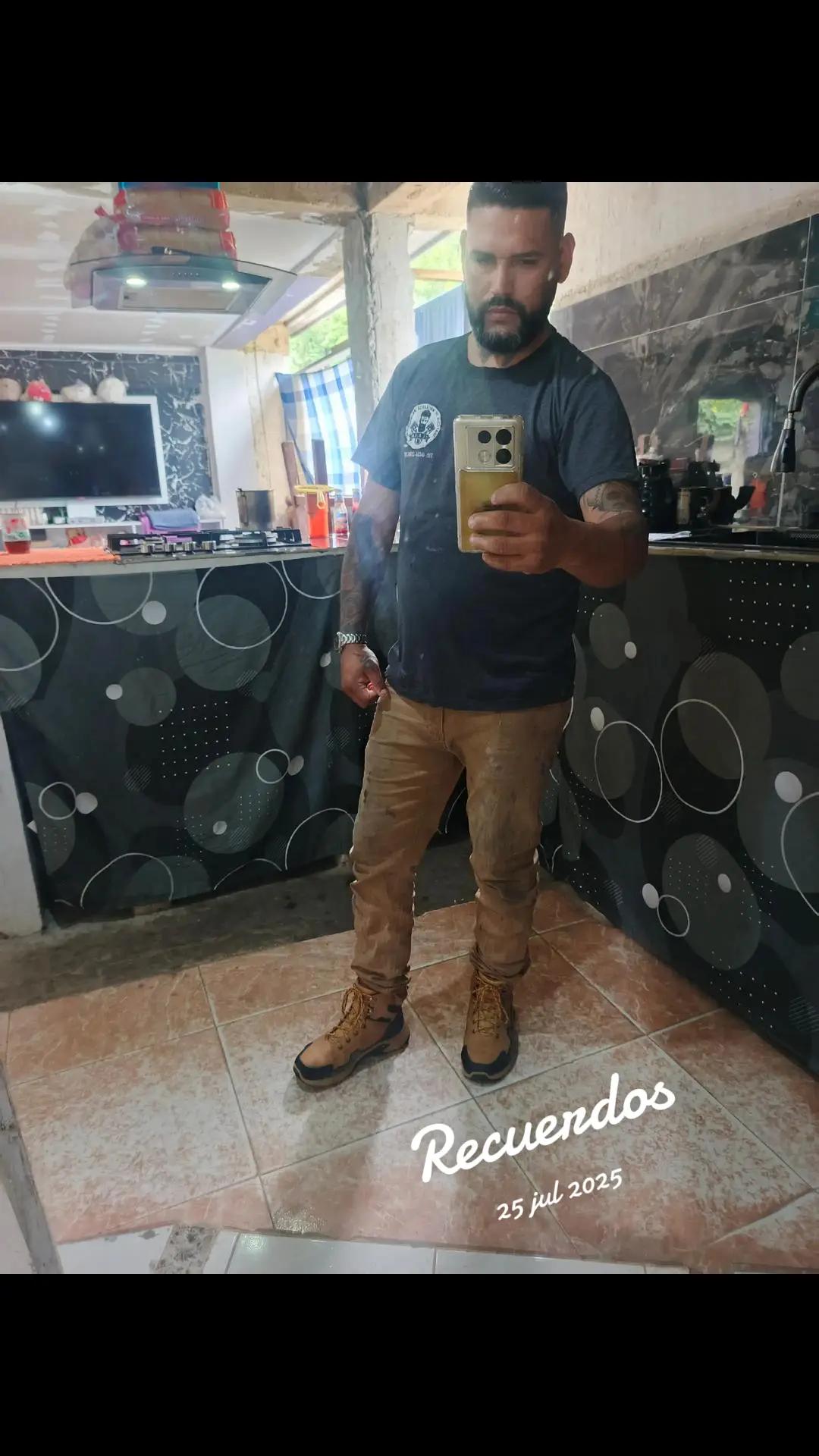 @ismael leal