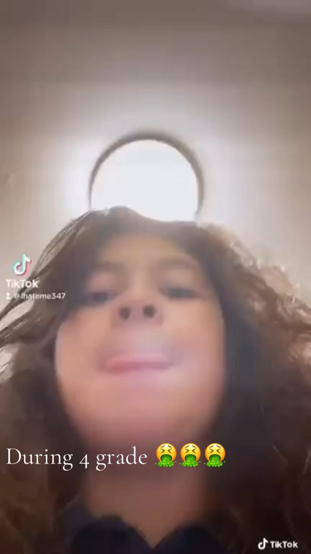 @￴