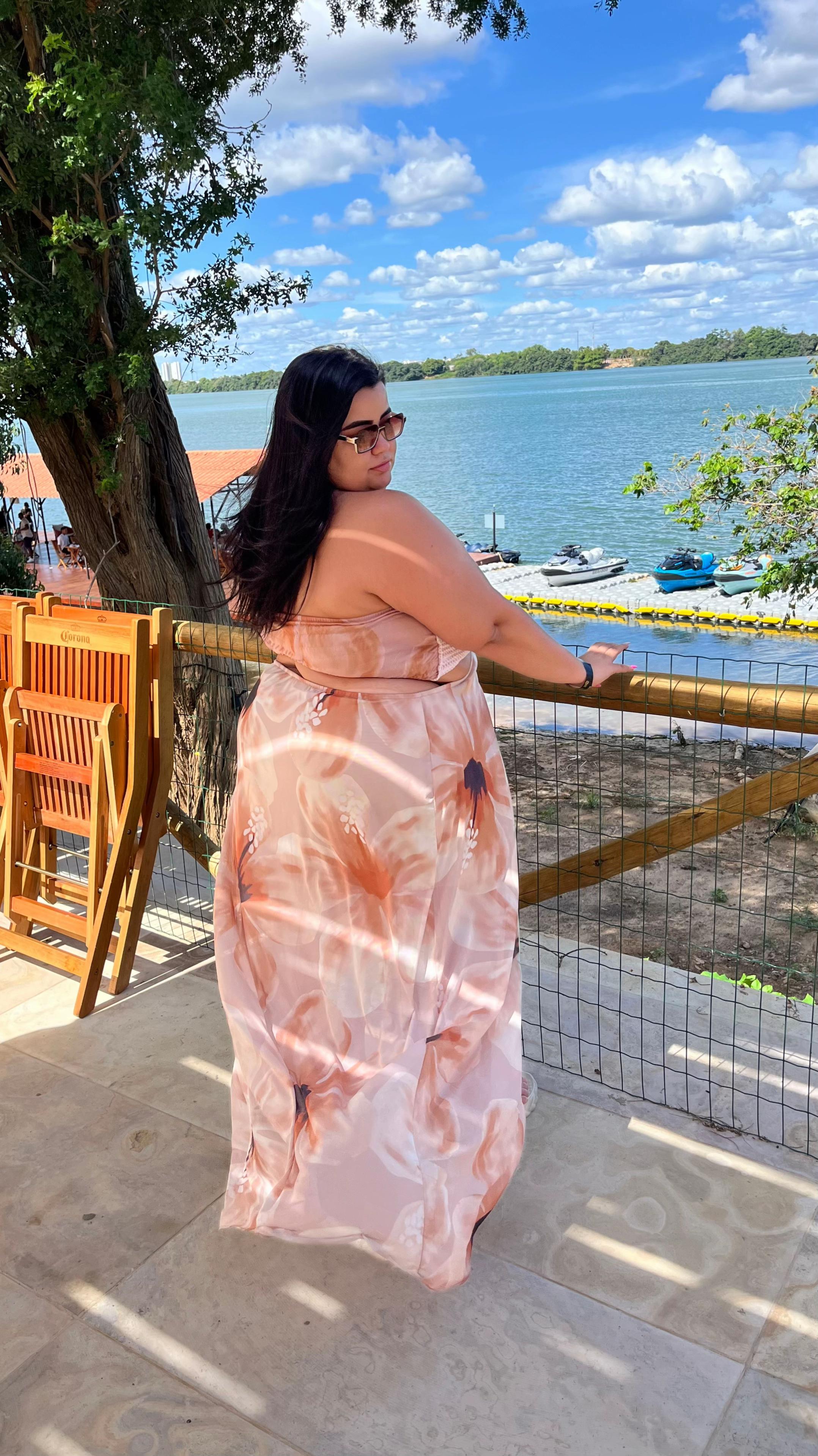 @Juliane Dias Plus size
