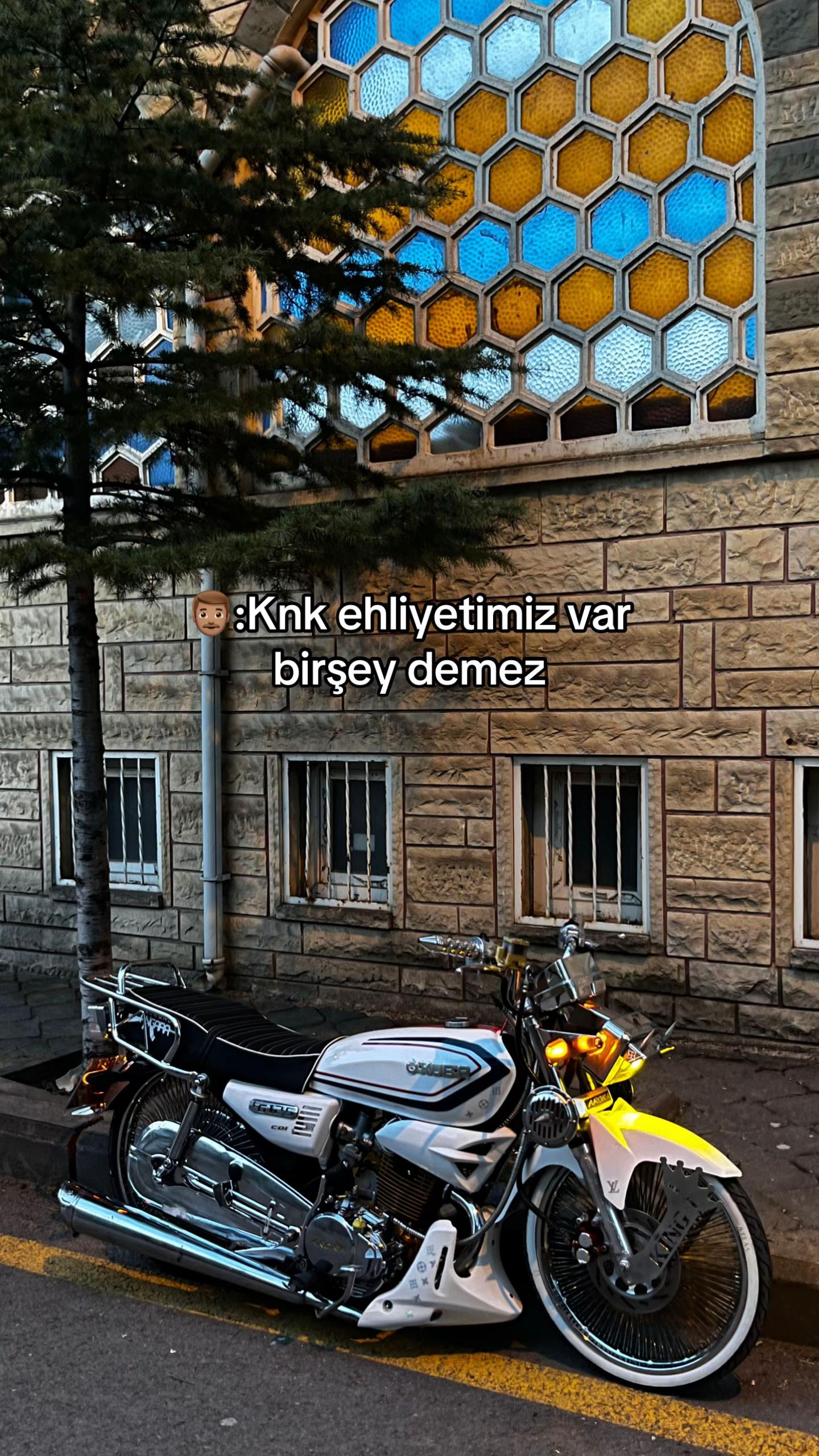 @𝐄𝐦𝐫𝐞