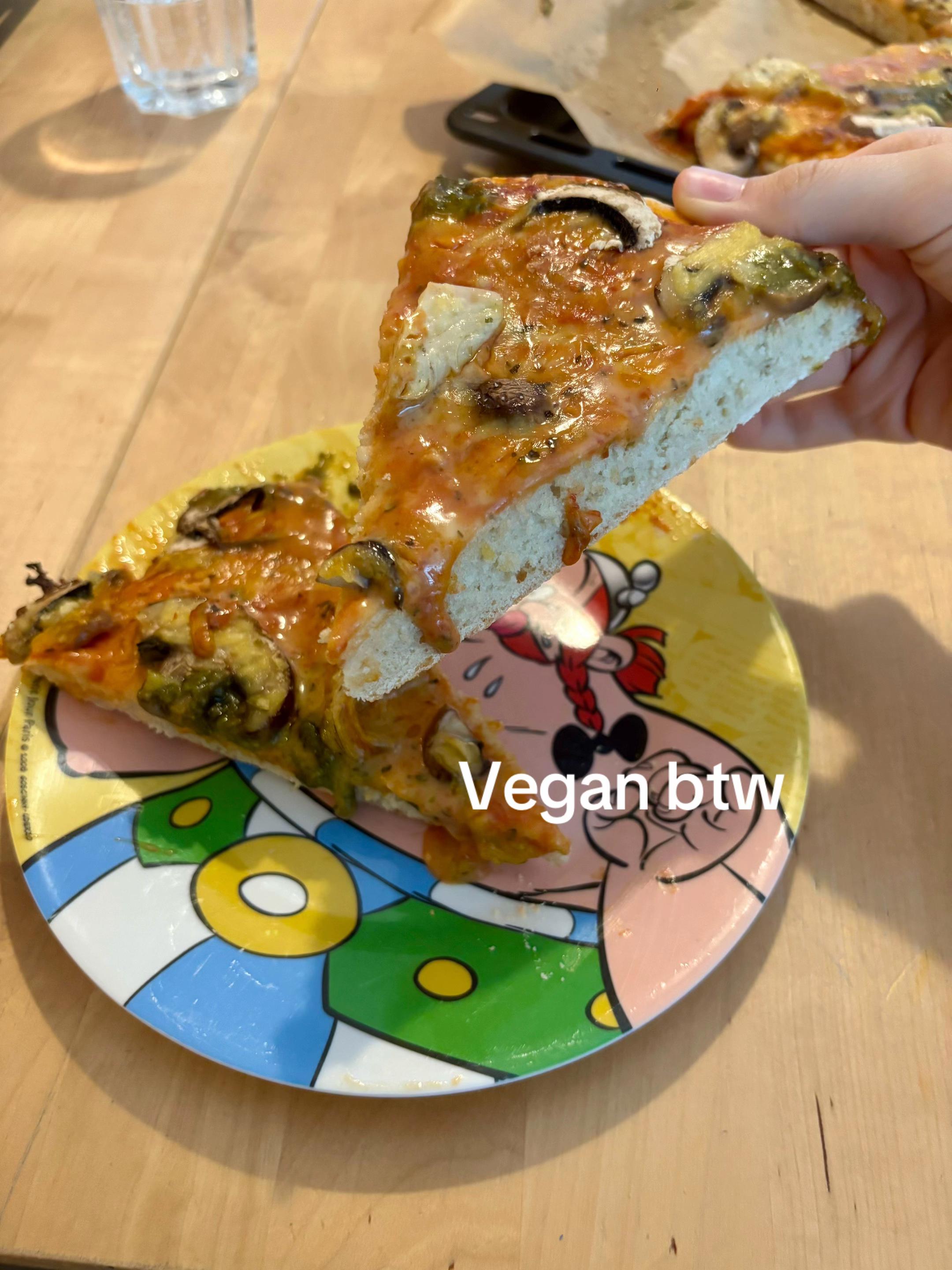 @dozyduckie