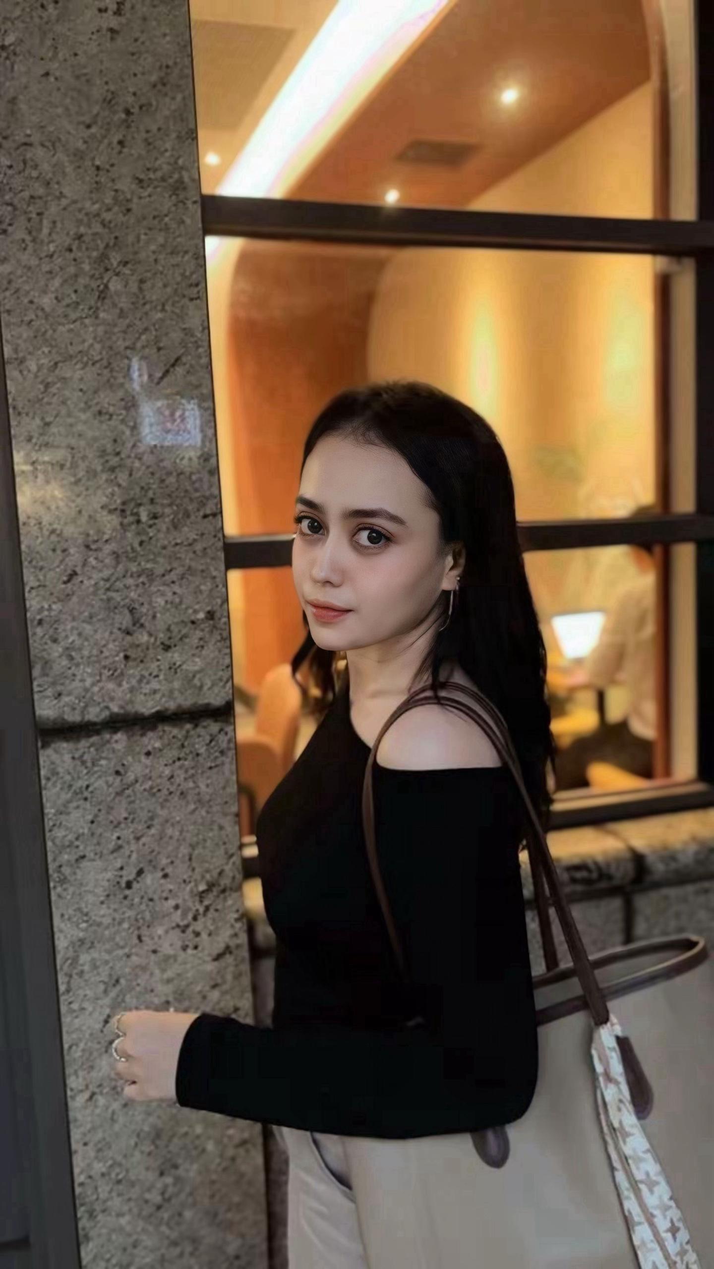 @VICKYRAHMA