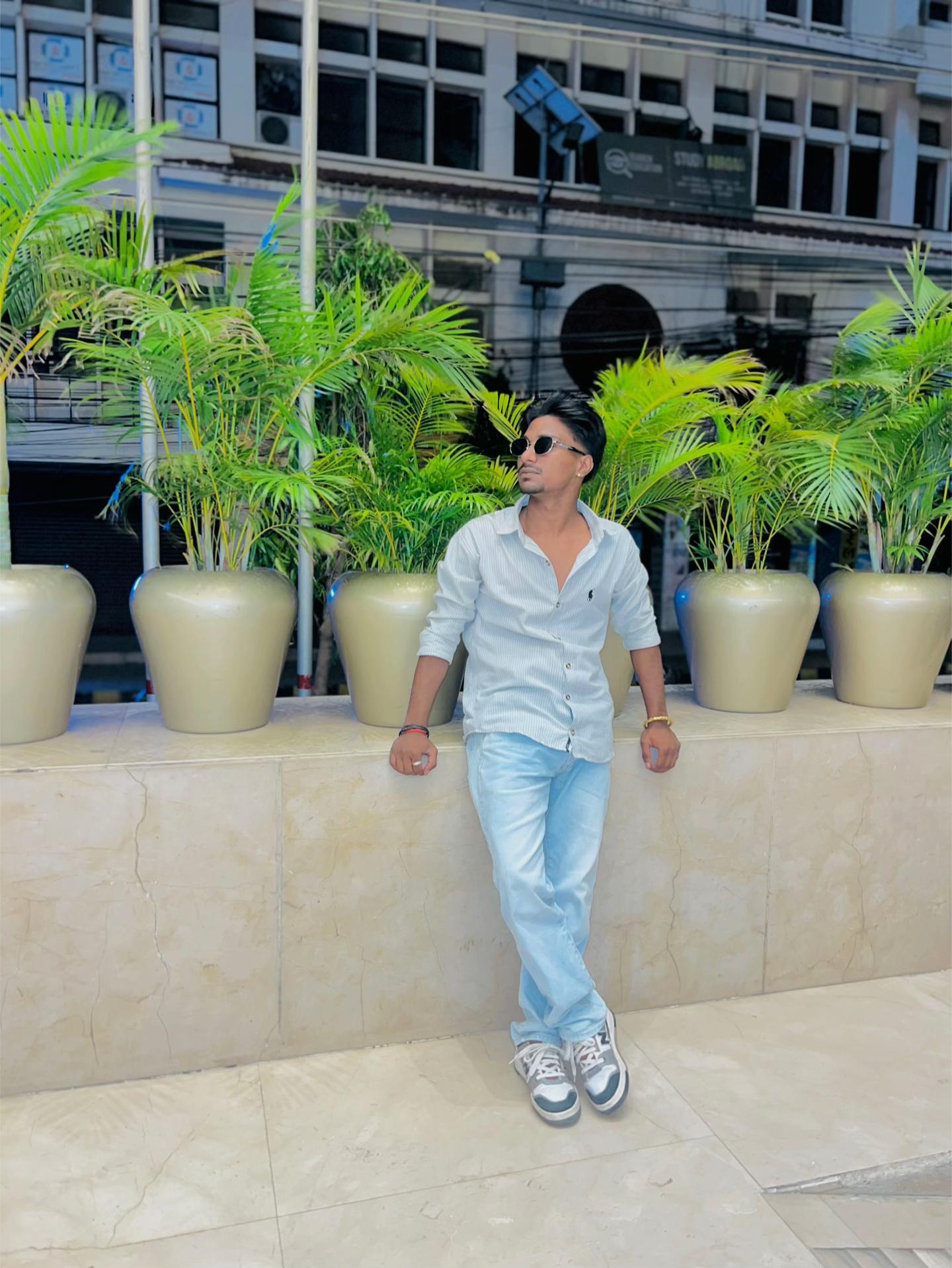 @RAJESH♟️BOOS🔱