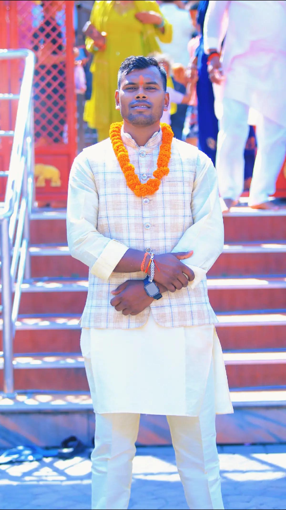 @Akhileshbabu89