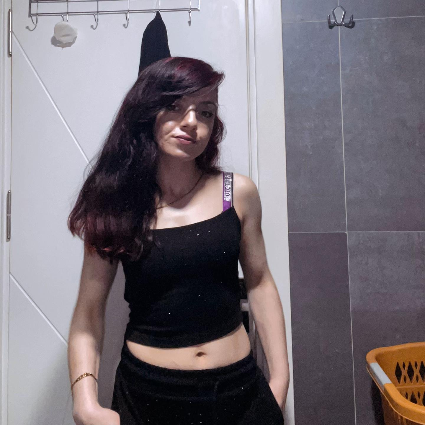 @melekg&ouml;mlek