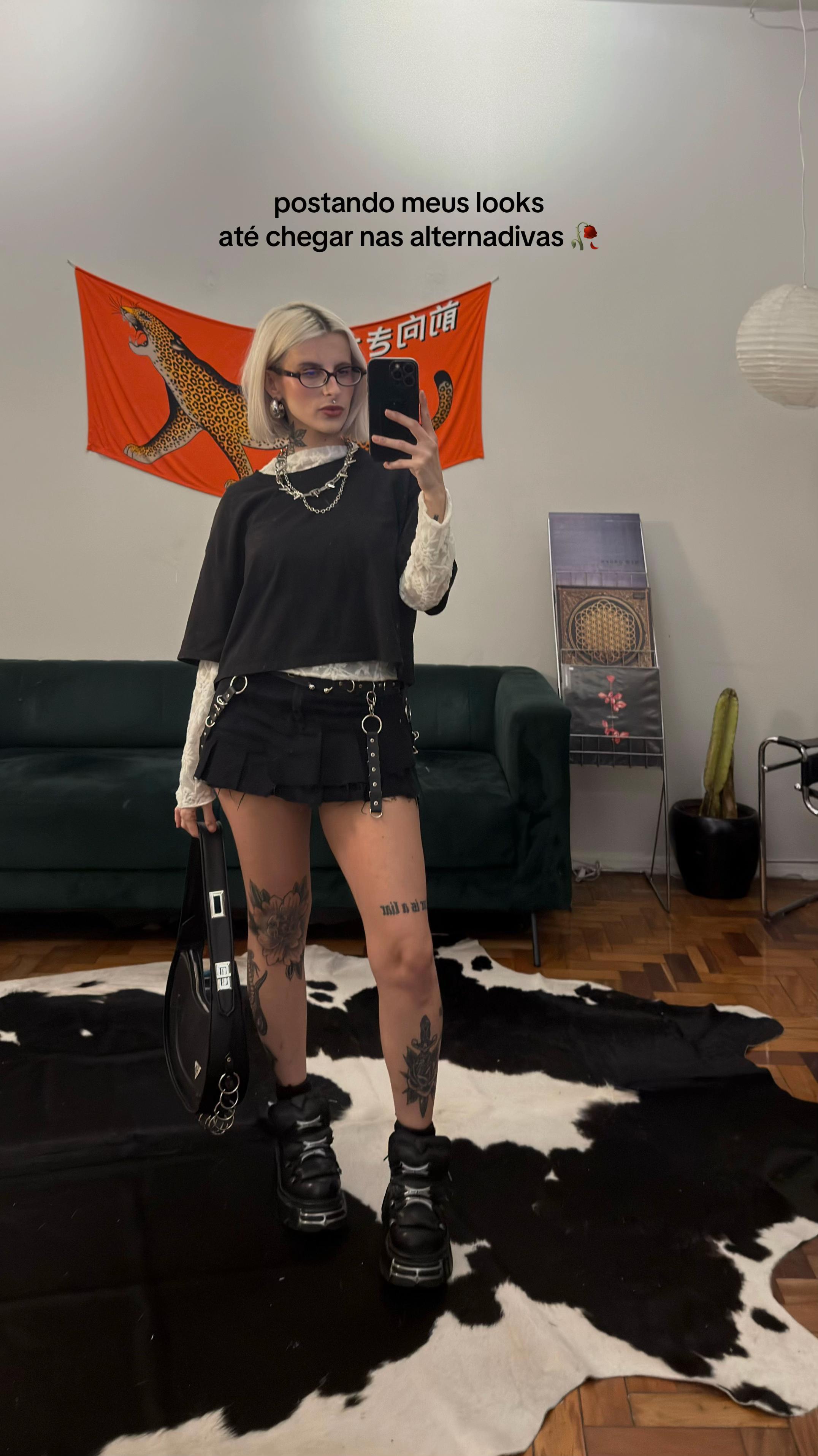 @letícia kohanoski 🥀⛓️🖤