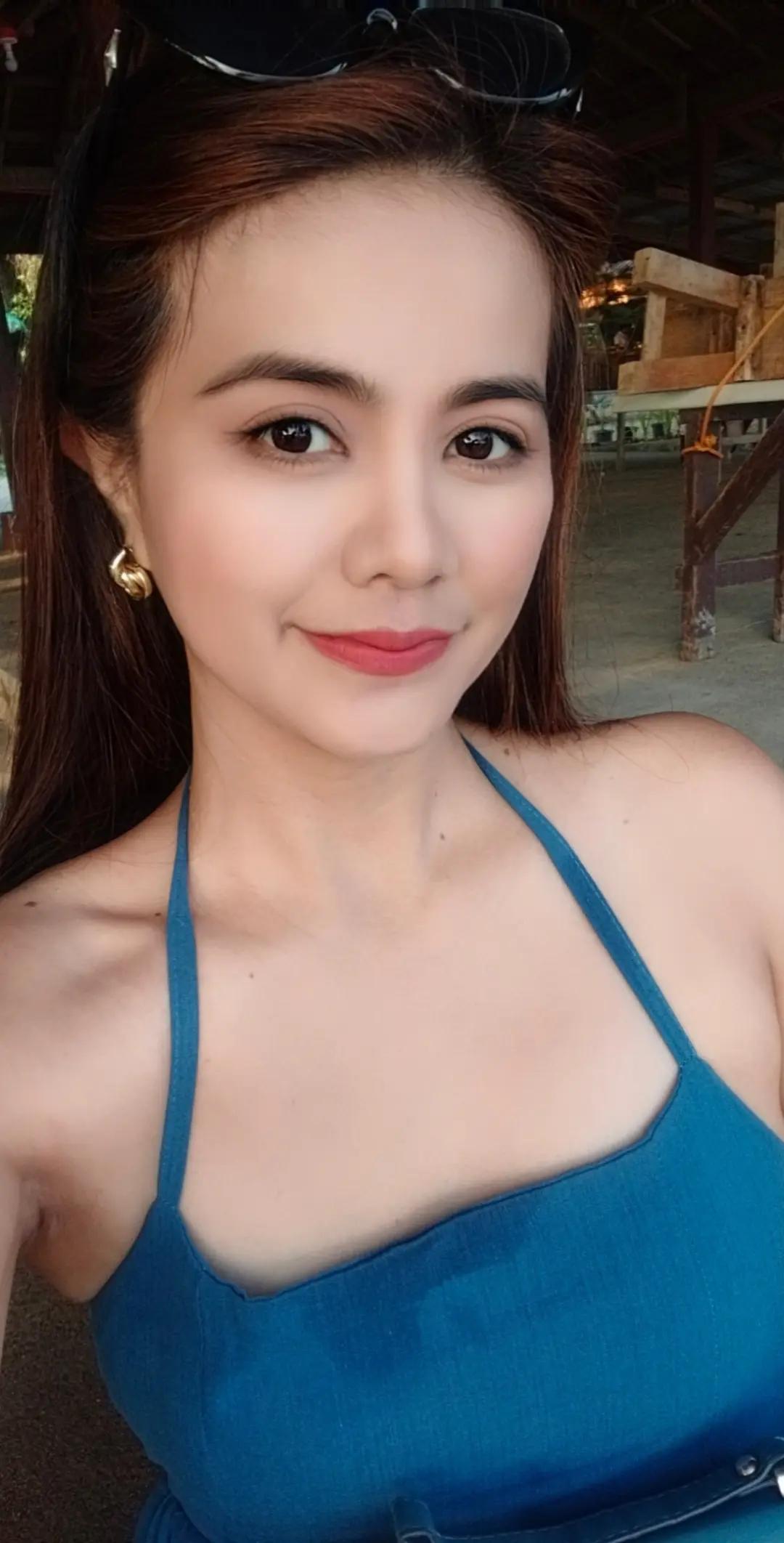 @Liz Ang