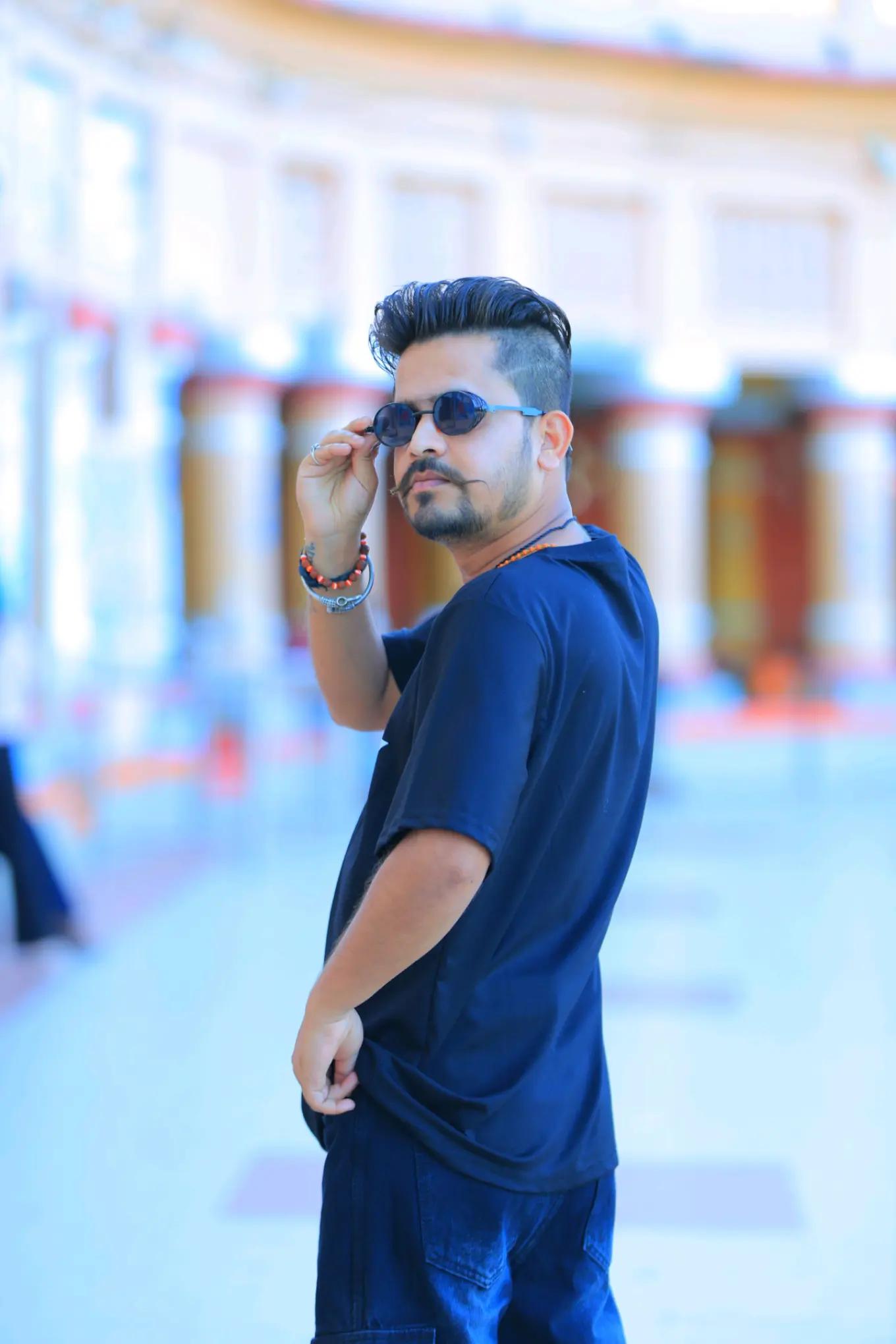 @....aman....thakur1 hunter