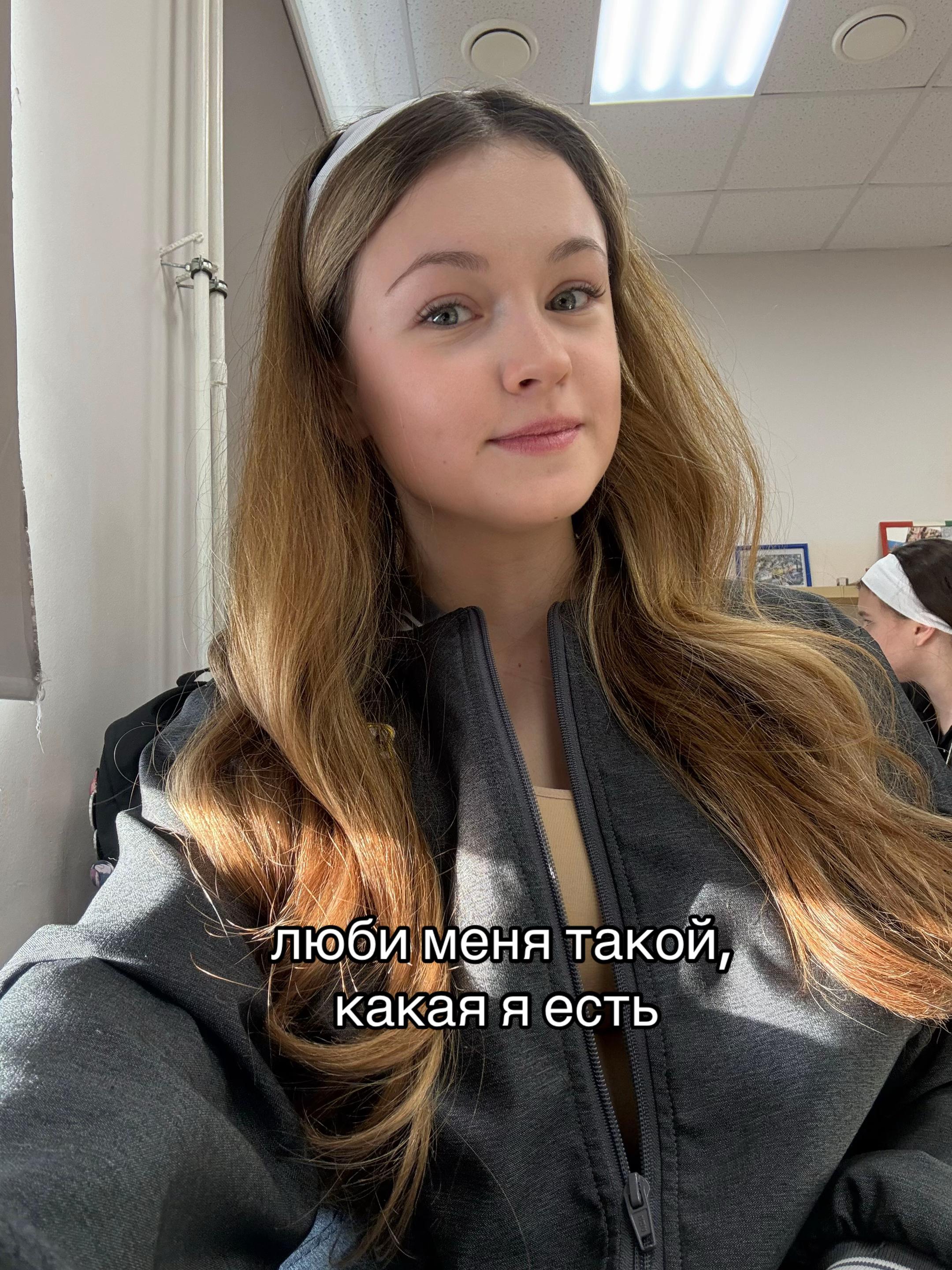 @<3