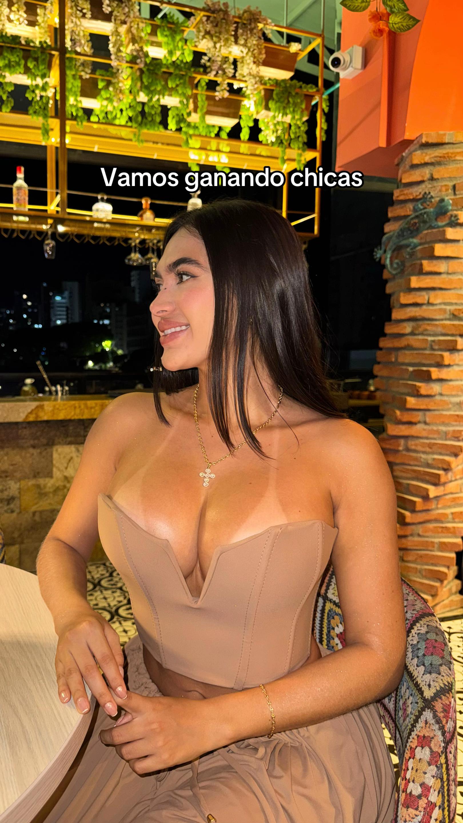 @Fernanda Hine✨