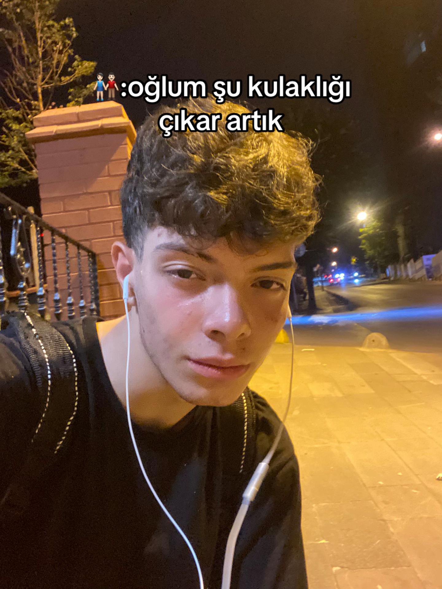 @𝒆𝒇𝒆
