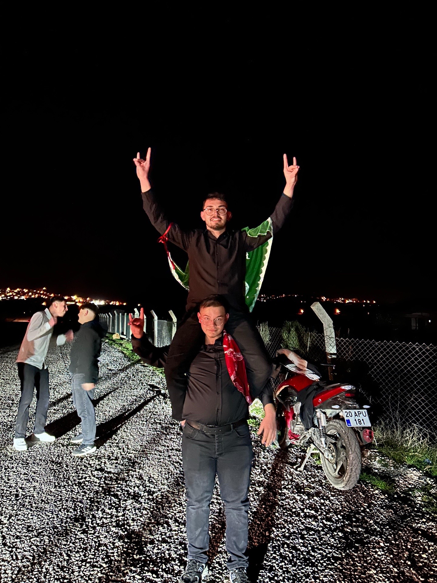 @Tunahan K&uuml;narcı