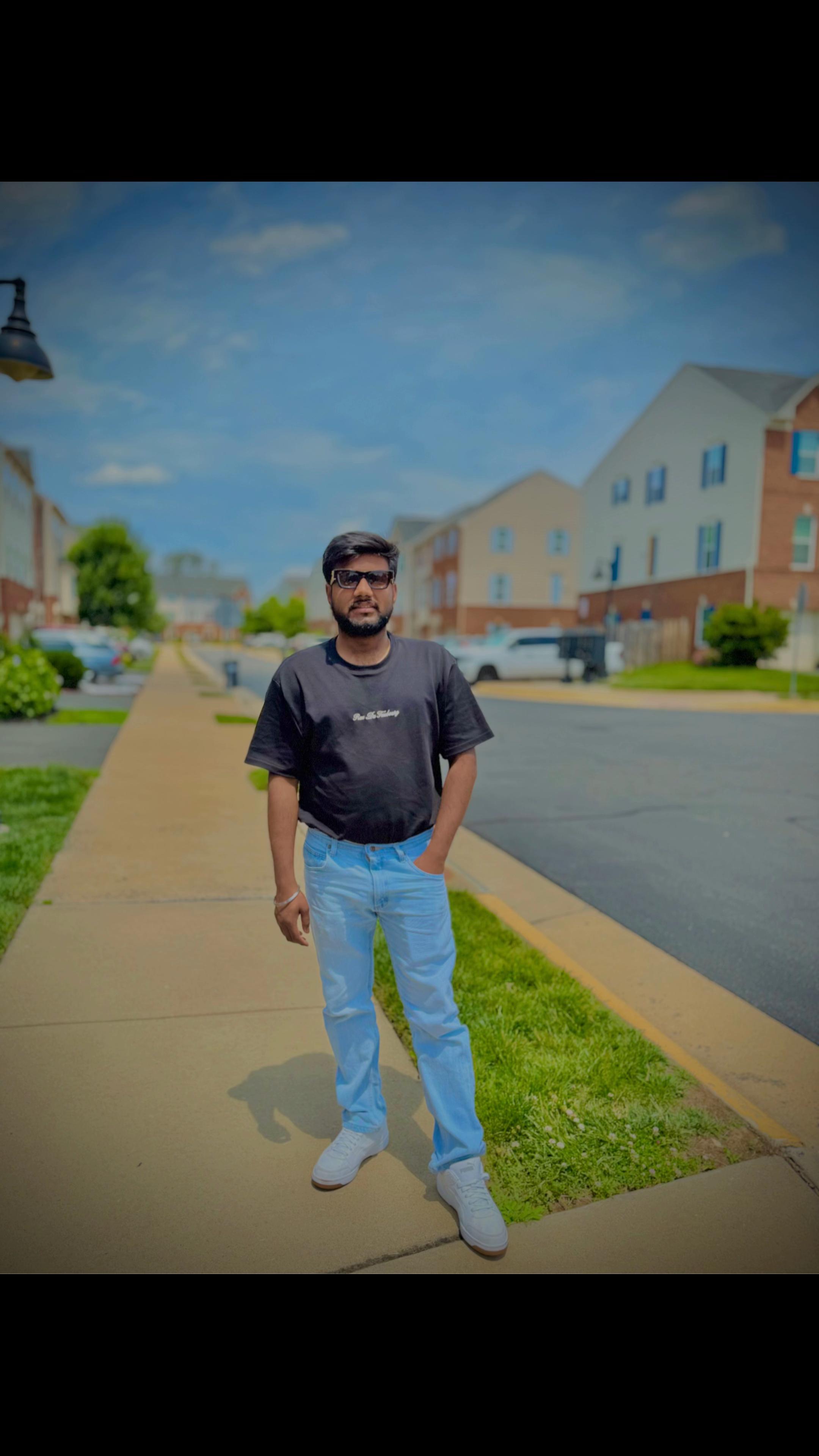 @🇺🇸Sam🇵🇰