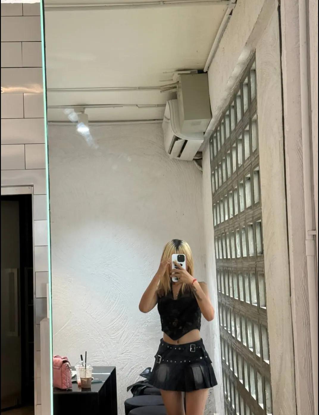 @T