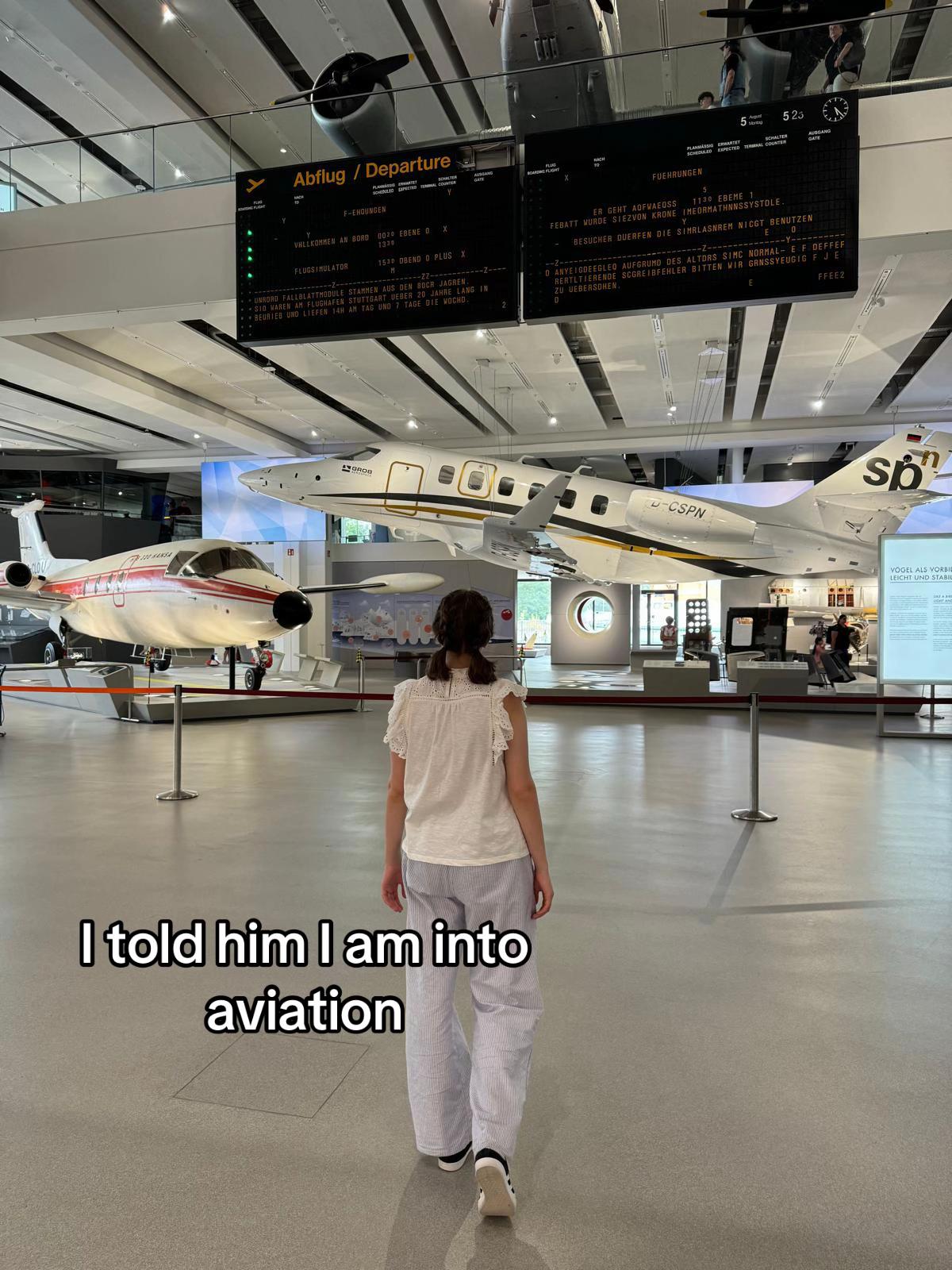 @🛩️Aviation girl🛩️