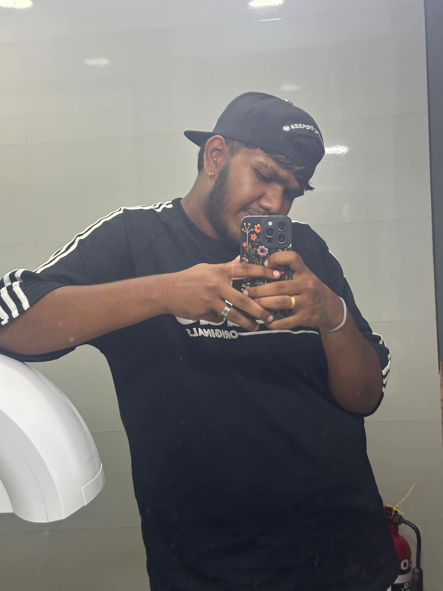 @Chalinda__