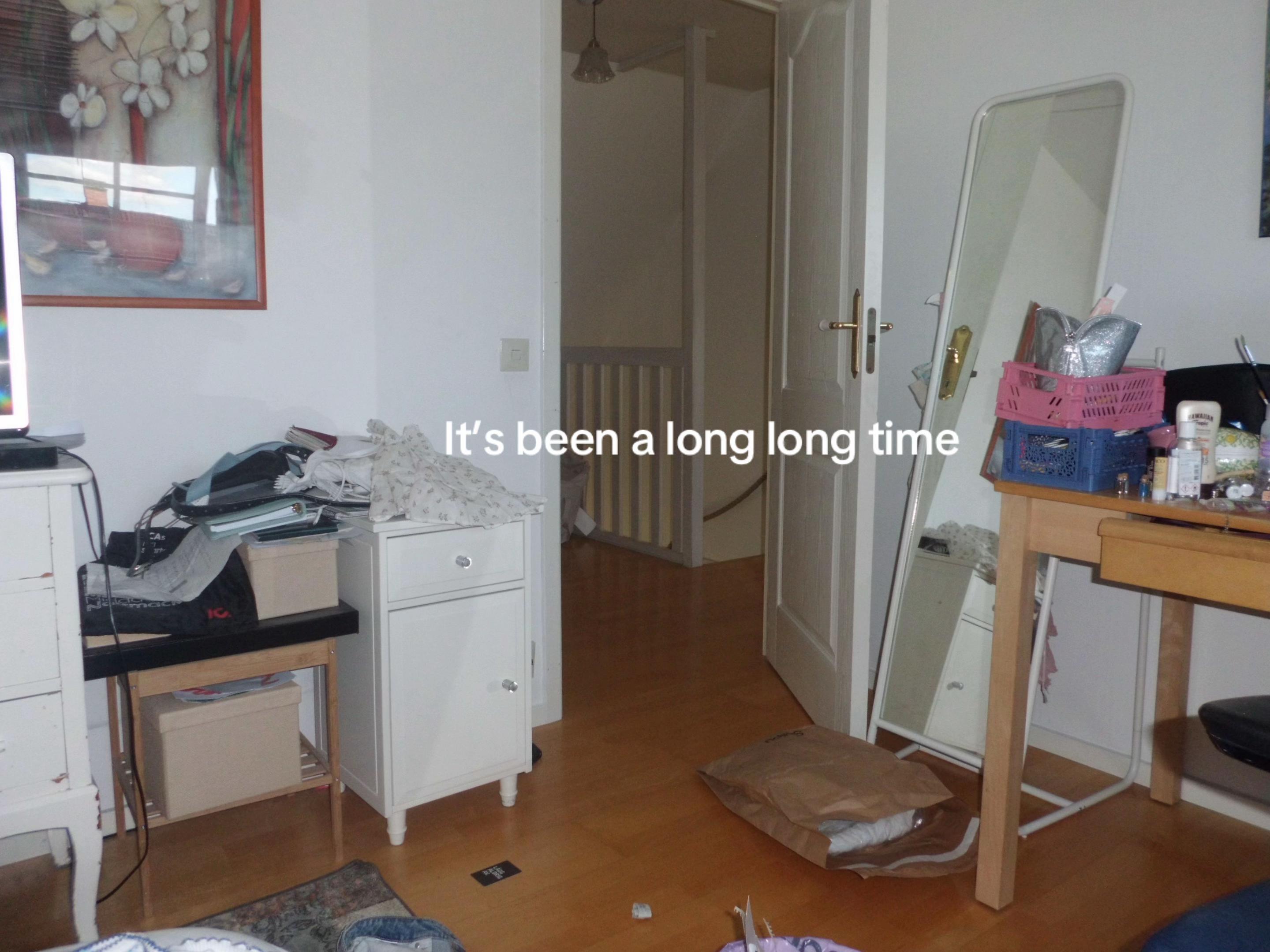 @T