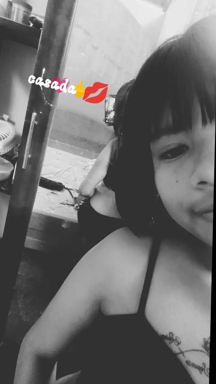 @>>🫦čärö🍒<<
