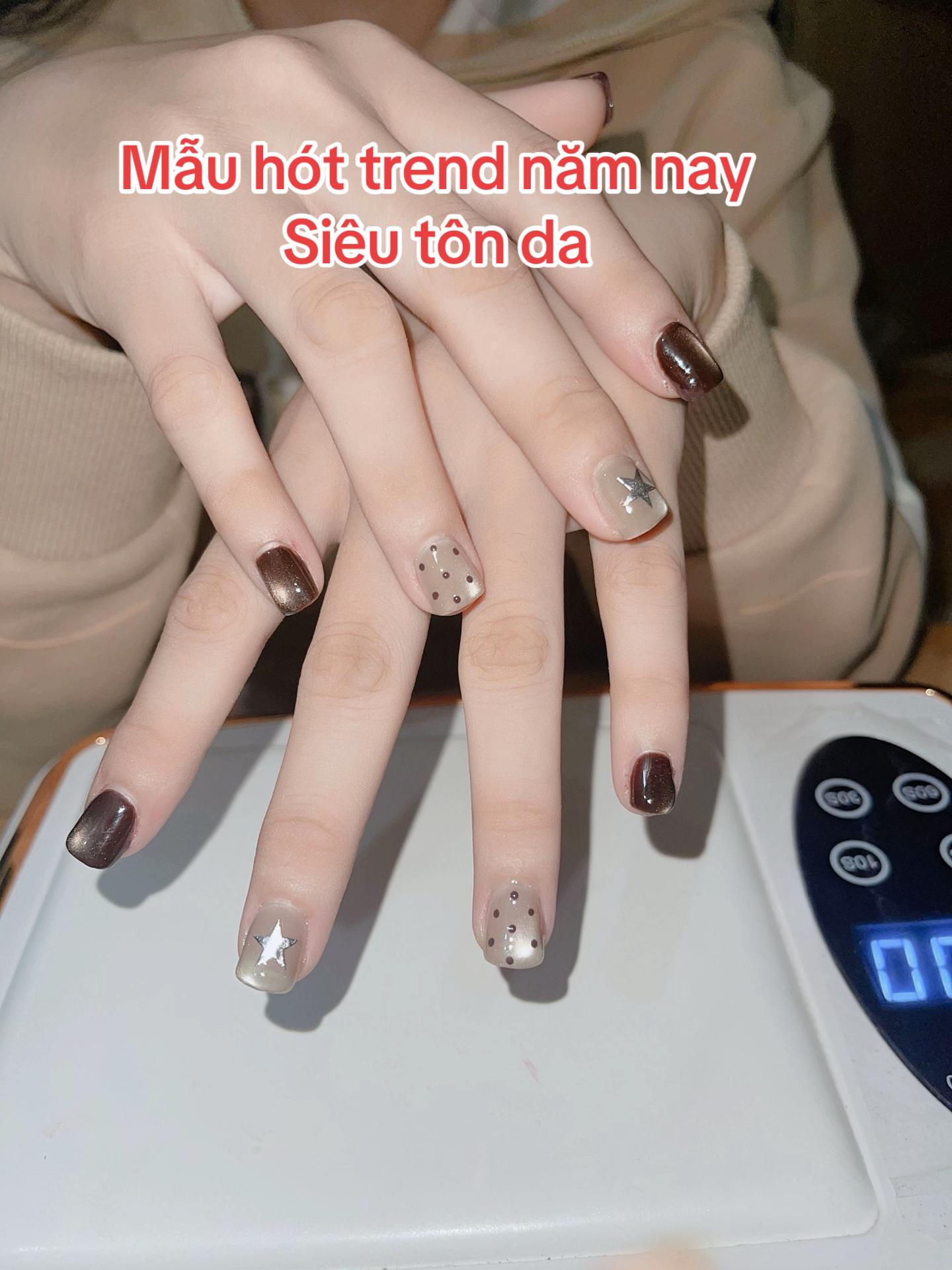 @Nghề tay tr&aacute;i (nail)