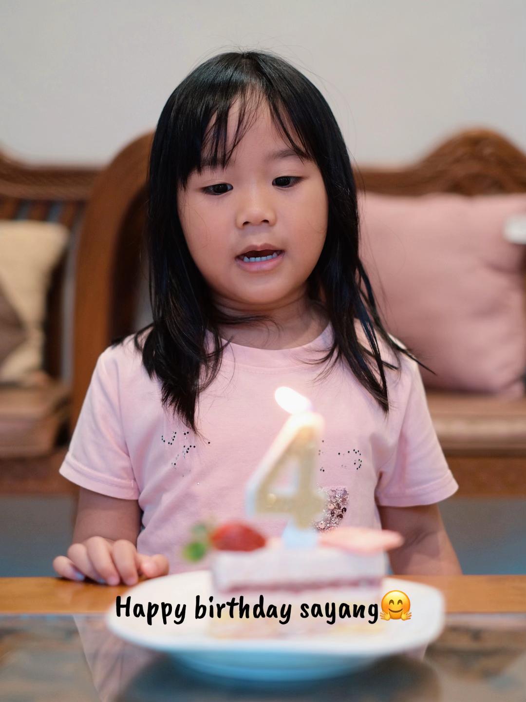 @Ayahnya Bee