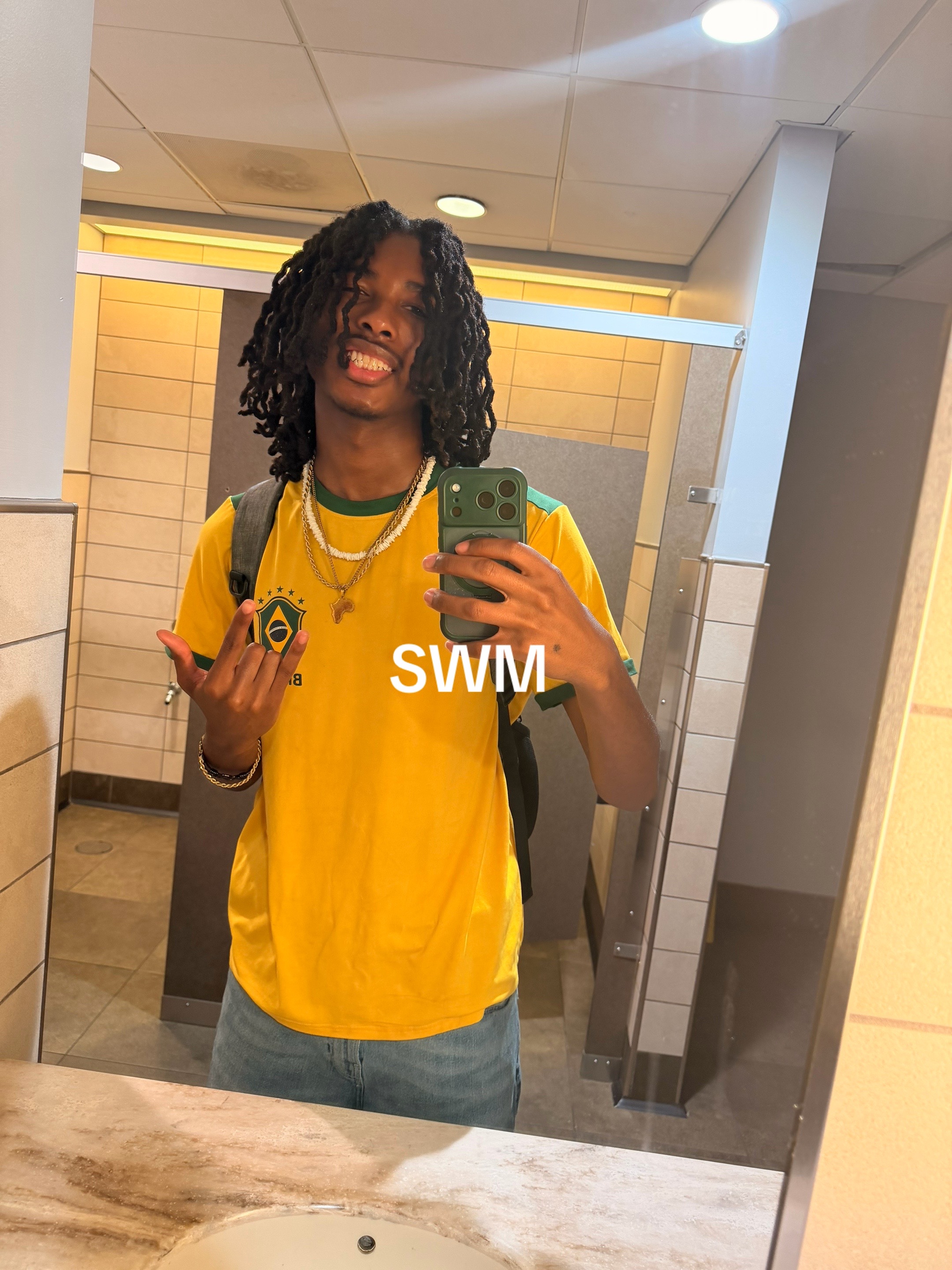 @Prettyboi Gabe
