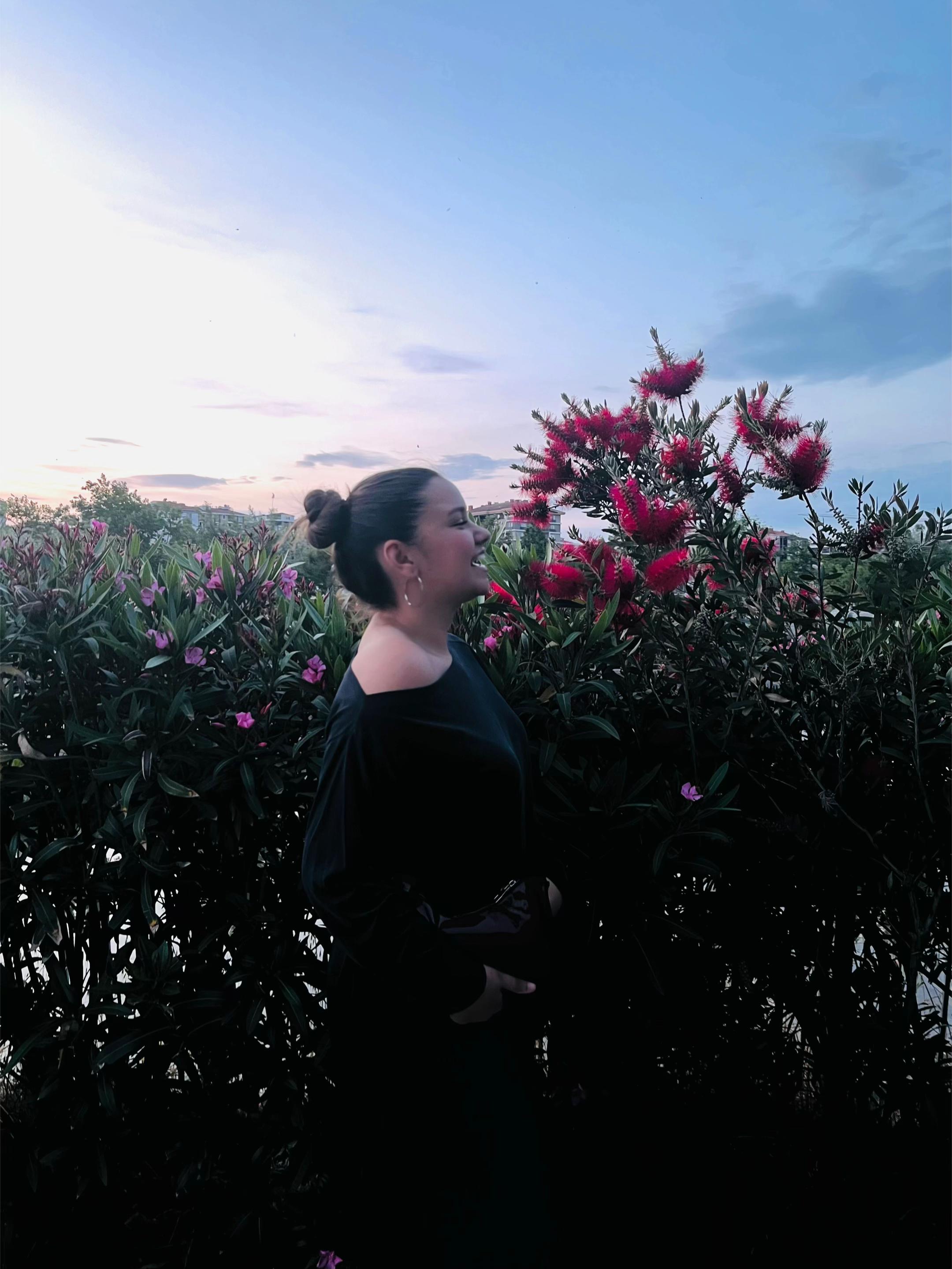 @𝑬.𝑻