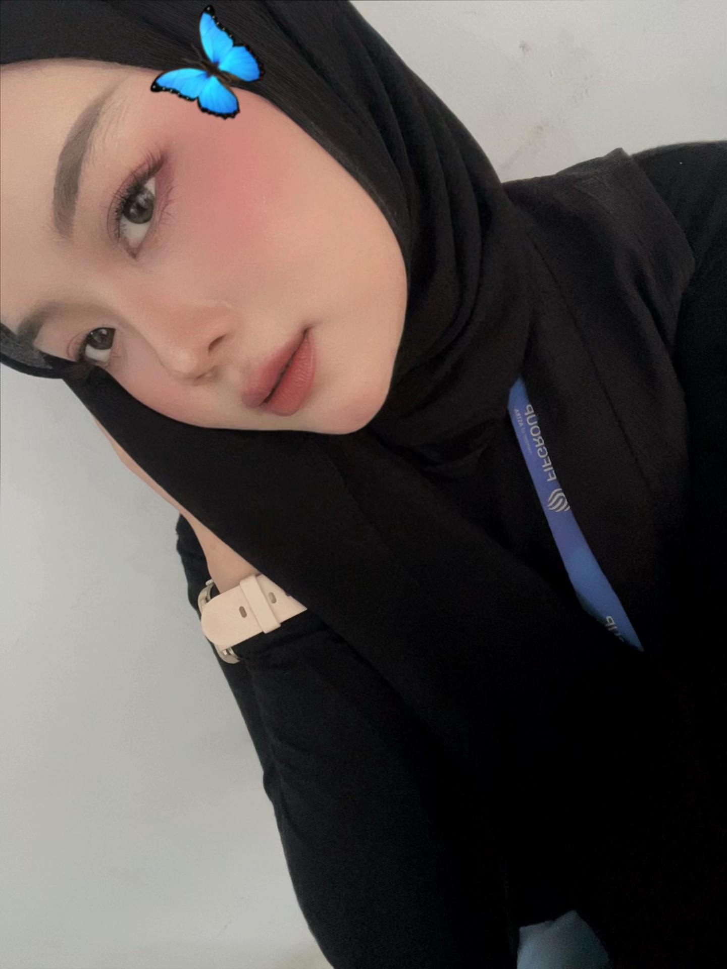 @Hrartnsri25