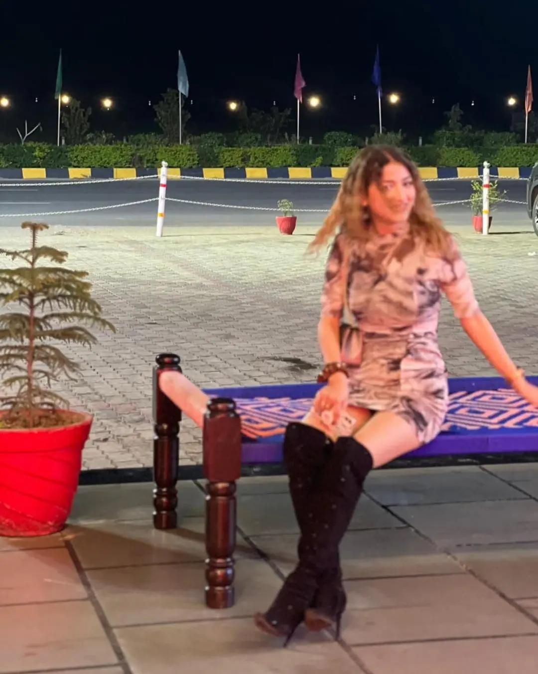@vanshikajamwal