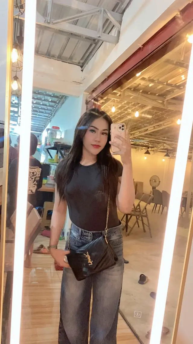 @Sabrina
