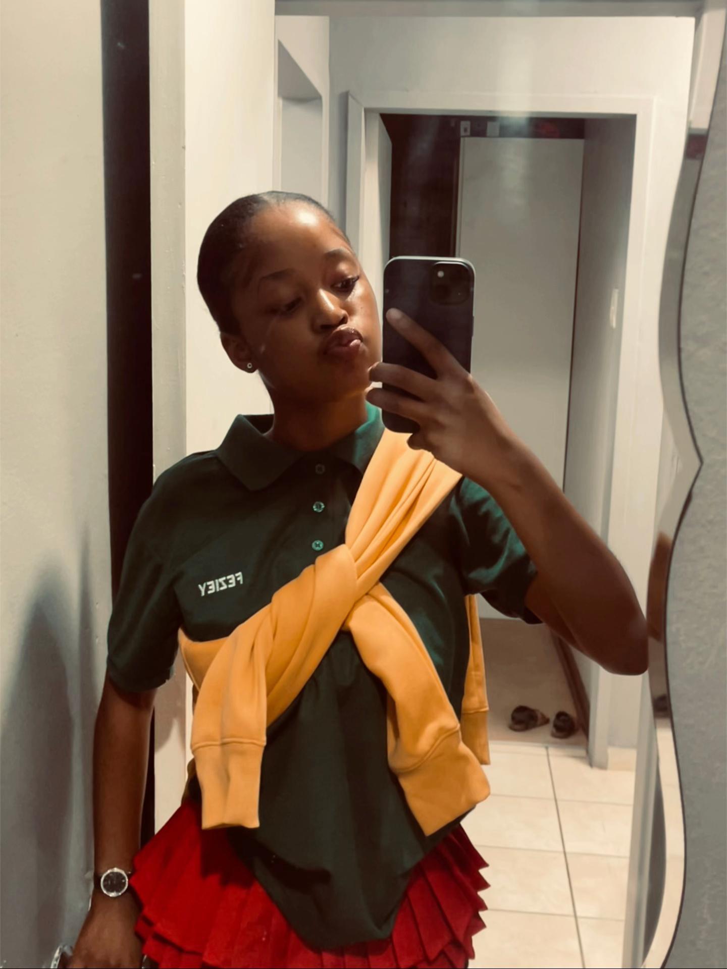 @SIHLE🌷.