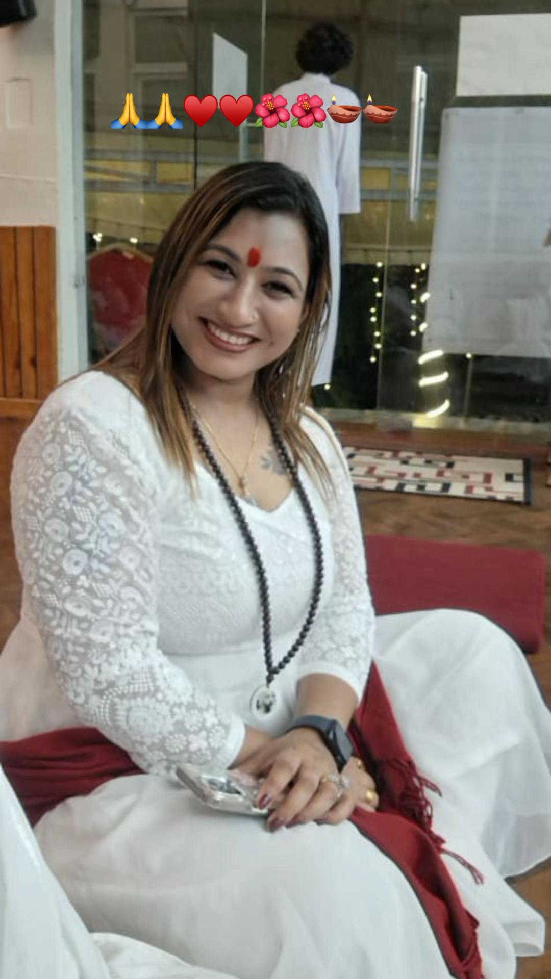 @थापाकाजीको छोरी ( महारानी )🧿