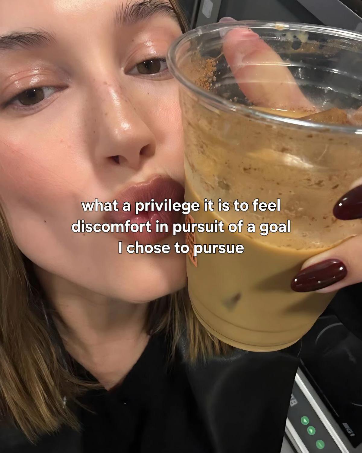 @💫