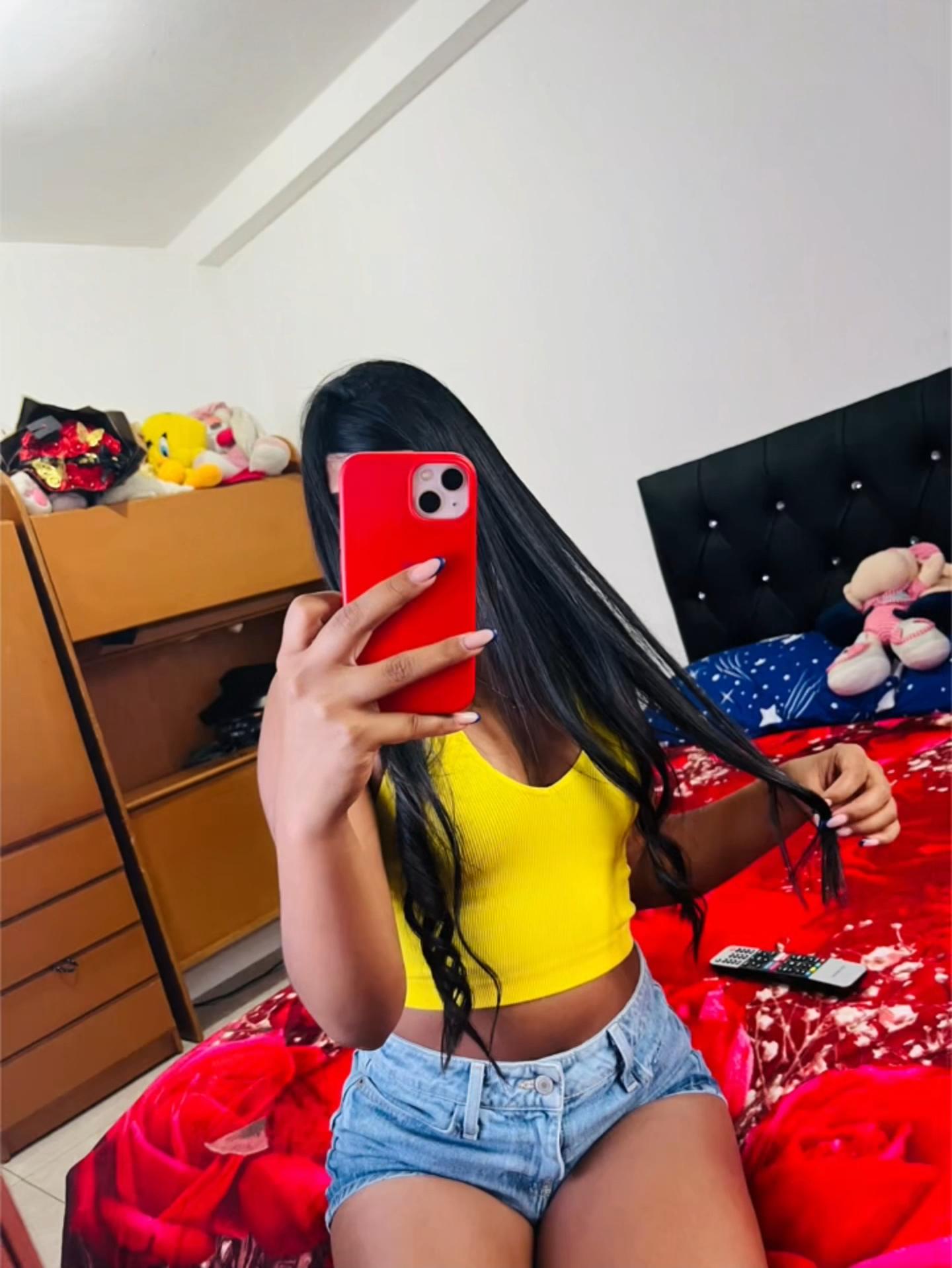 @𝓐𝓷𝓰𝓮𝓵𝓲𝓼.