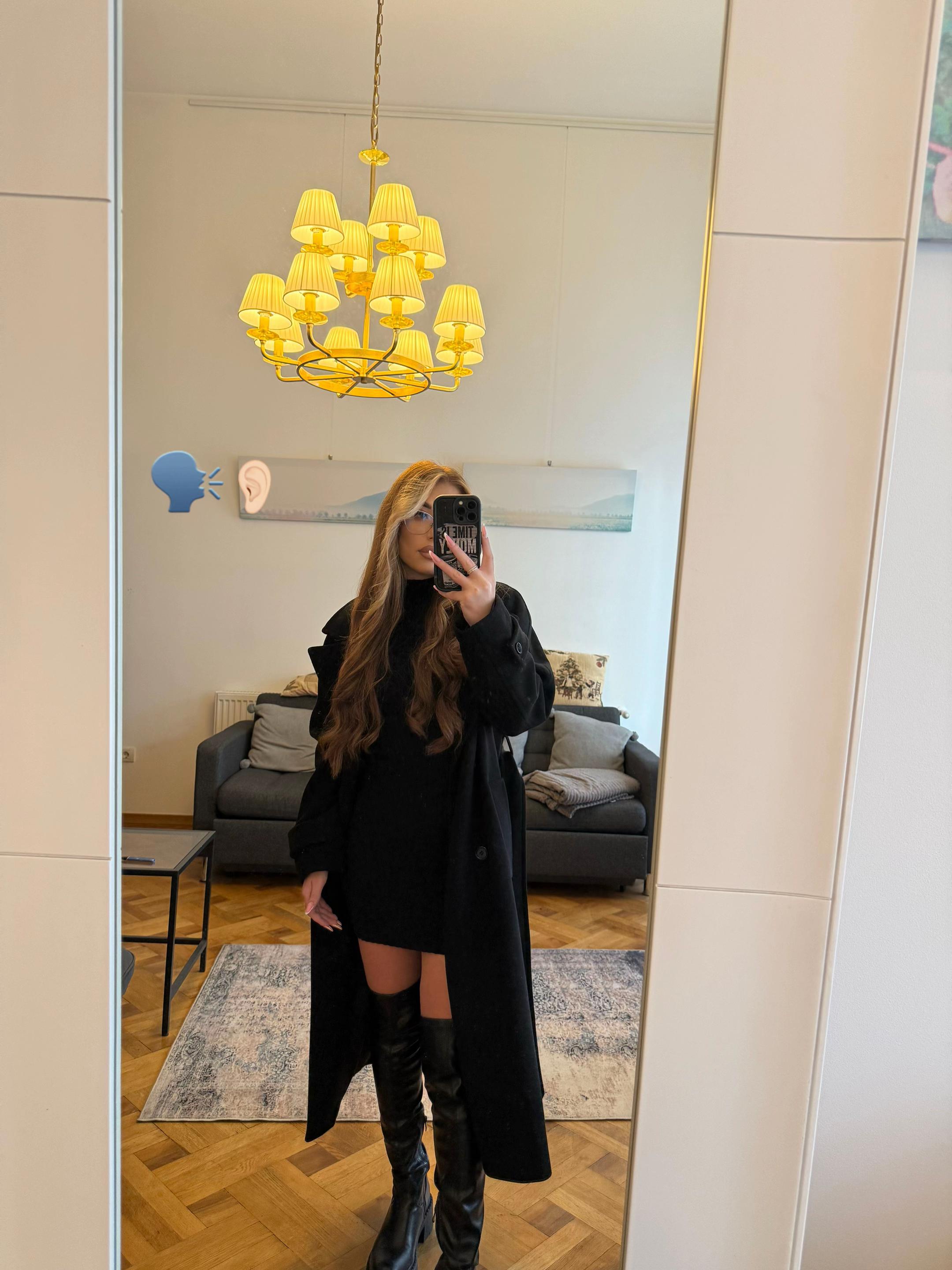 @Elena Georgiana