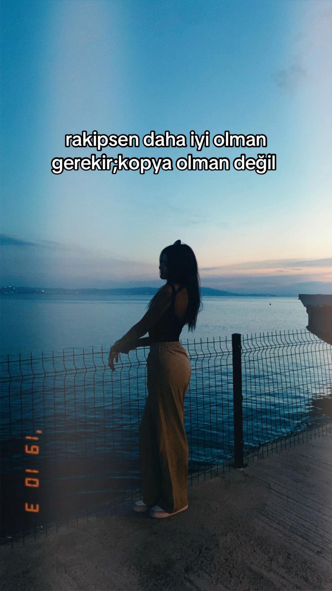@llyakyaa