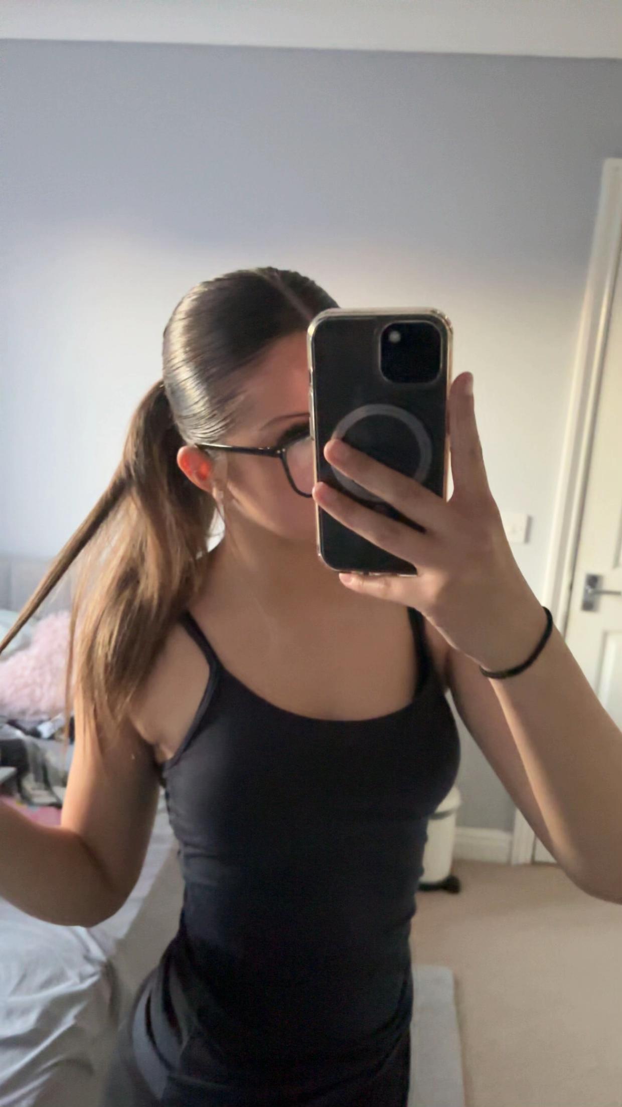 @❦