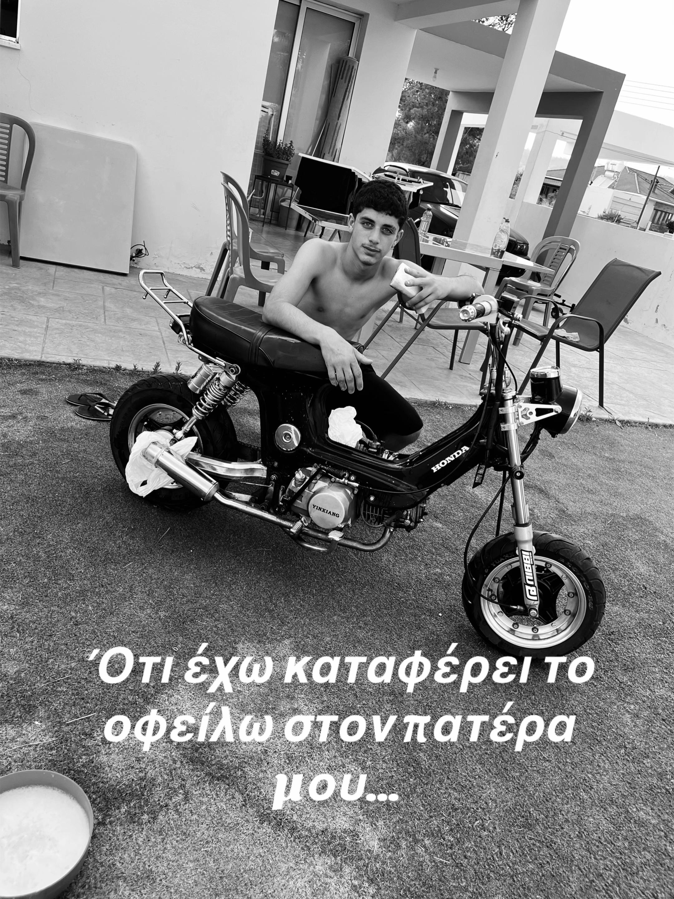 @🎭