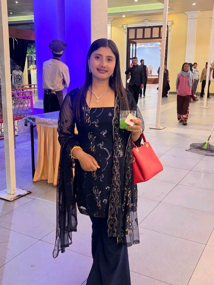 @itsmesaru🧿