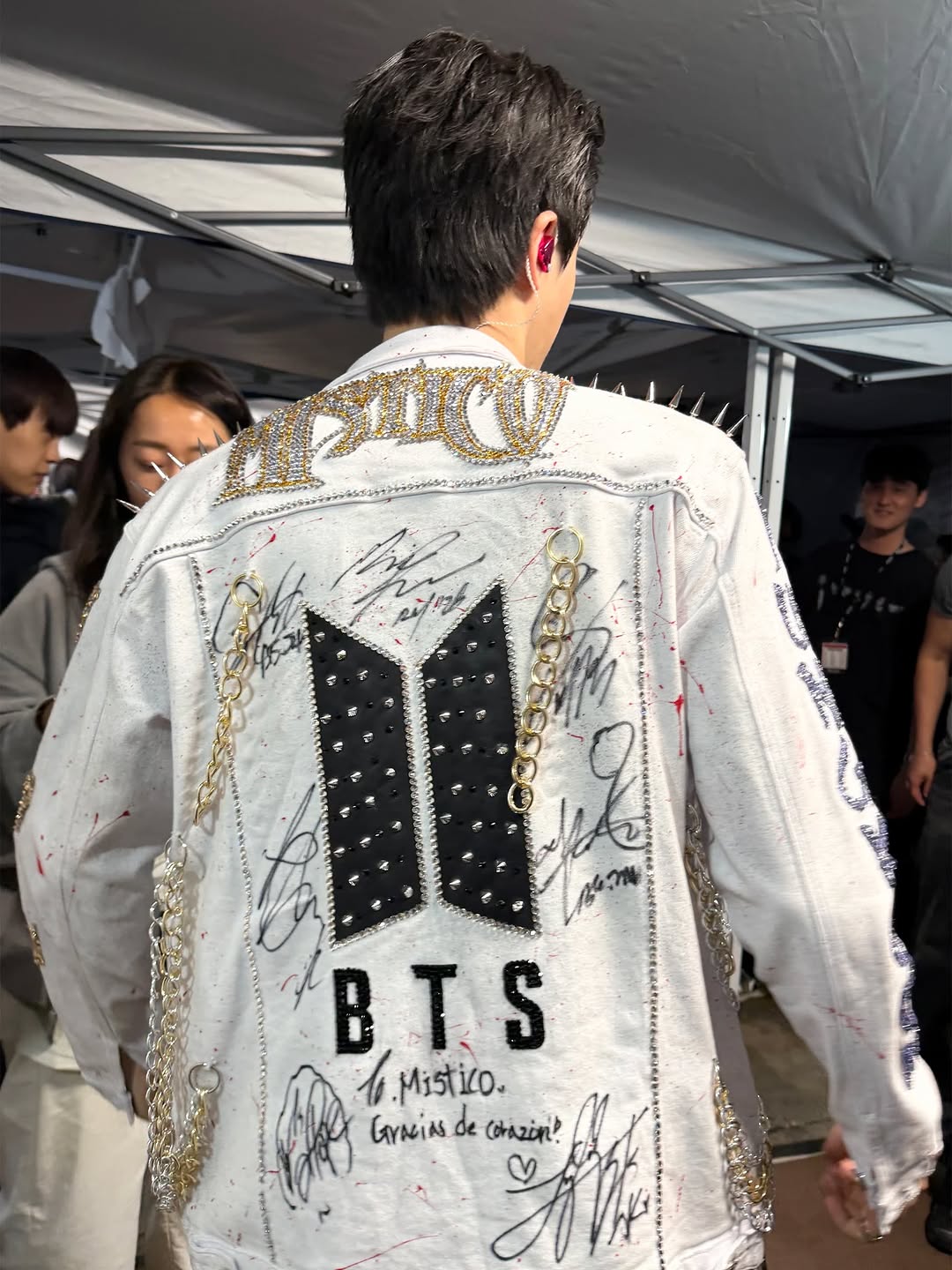 @BTS ARMY ECUADOR 💜🇪🇨
