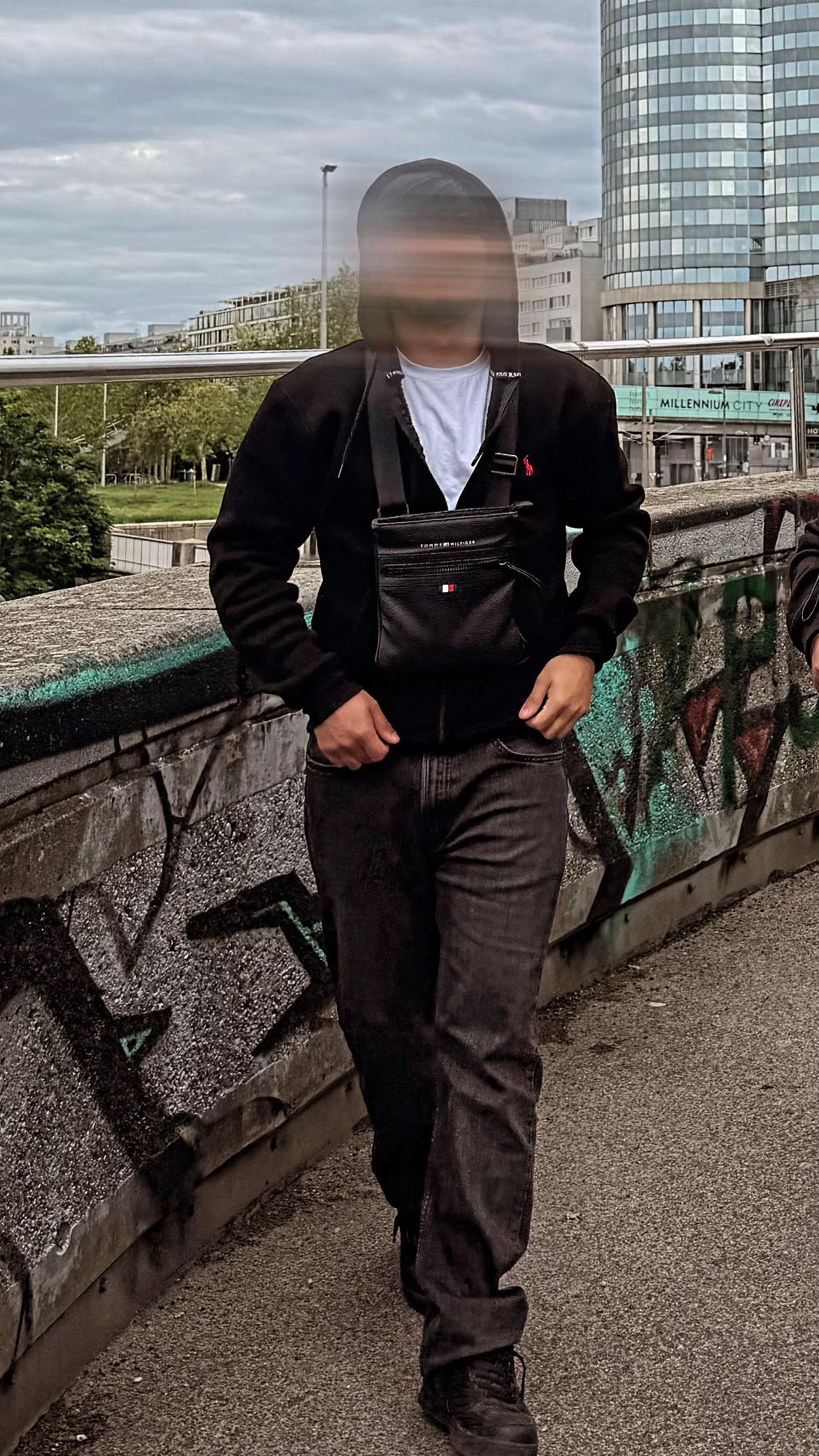 @fre8mder015