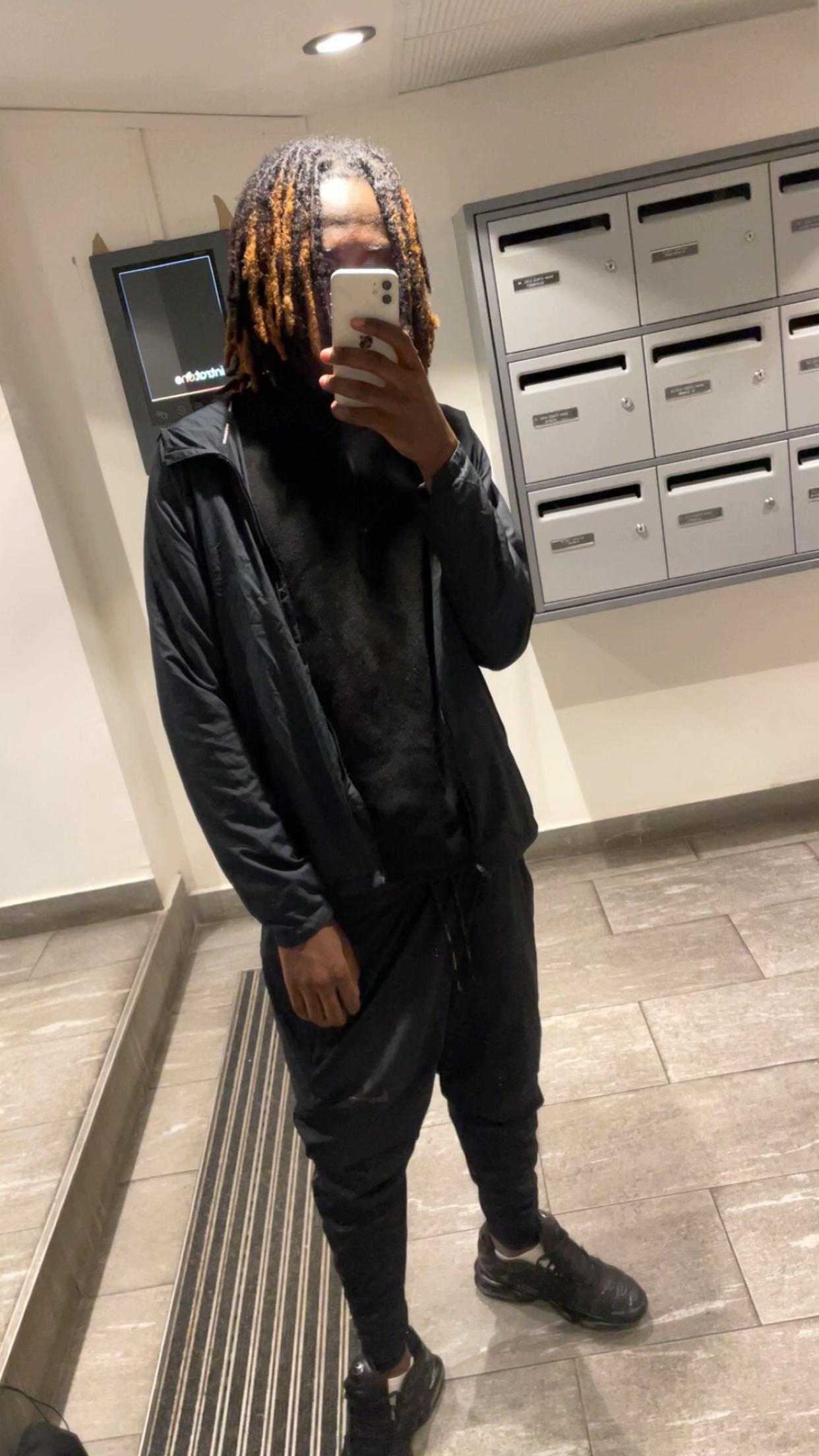 @MMT 🦹🏾&zwj;♂️