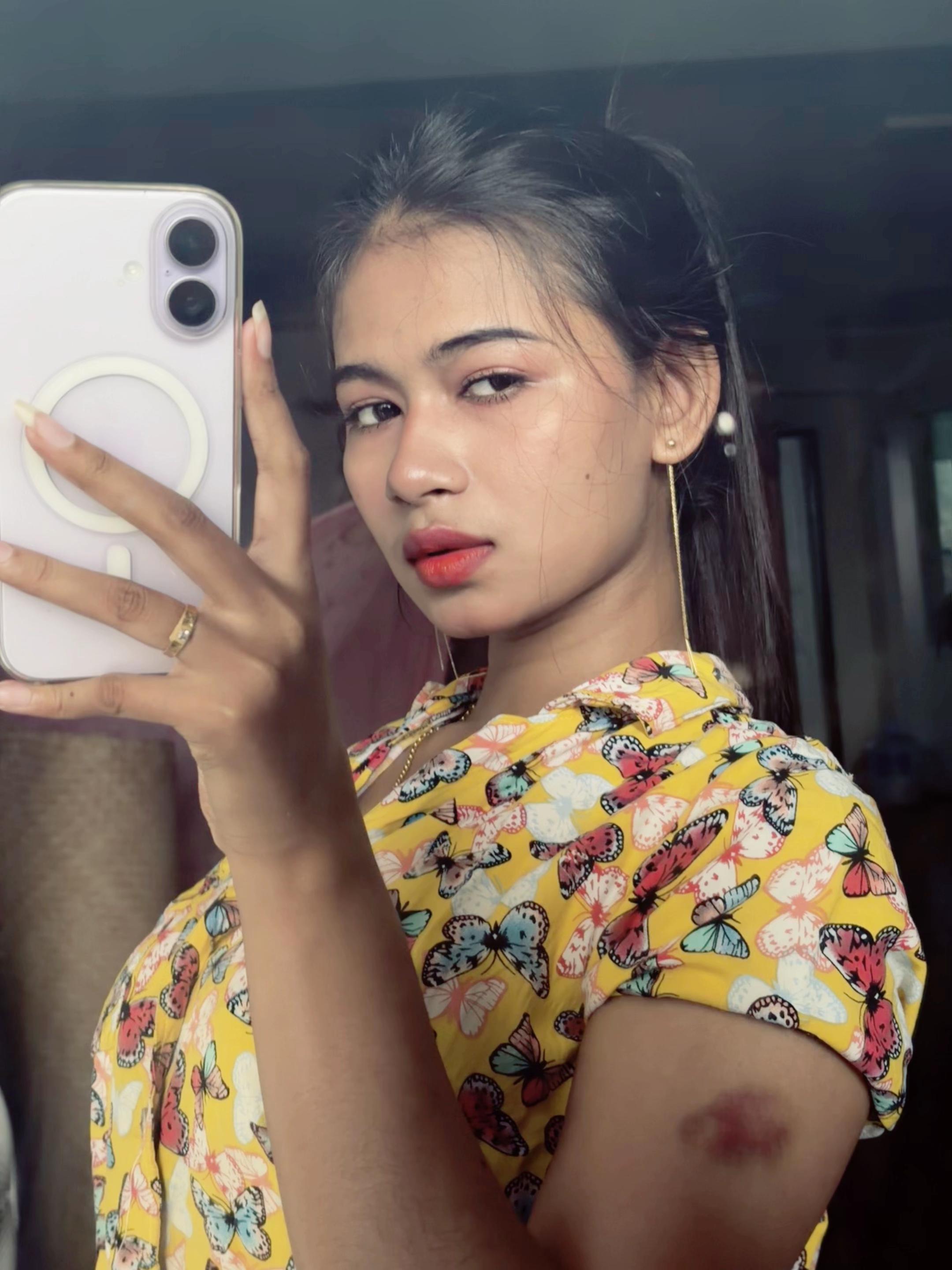 @Ayesein