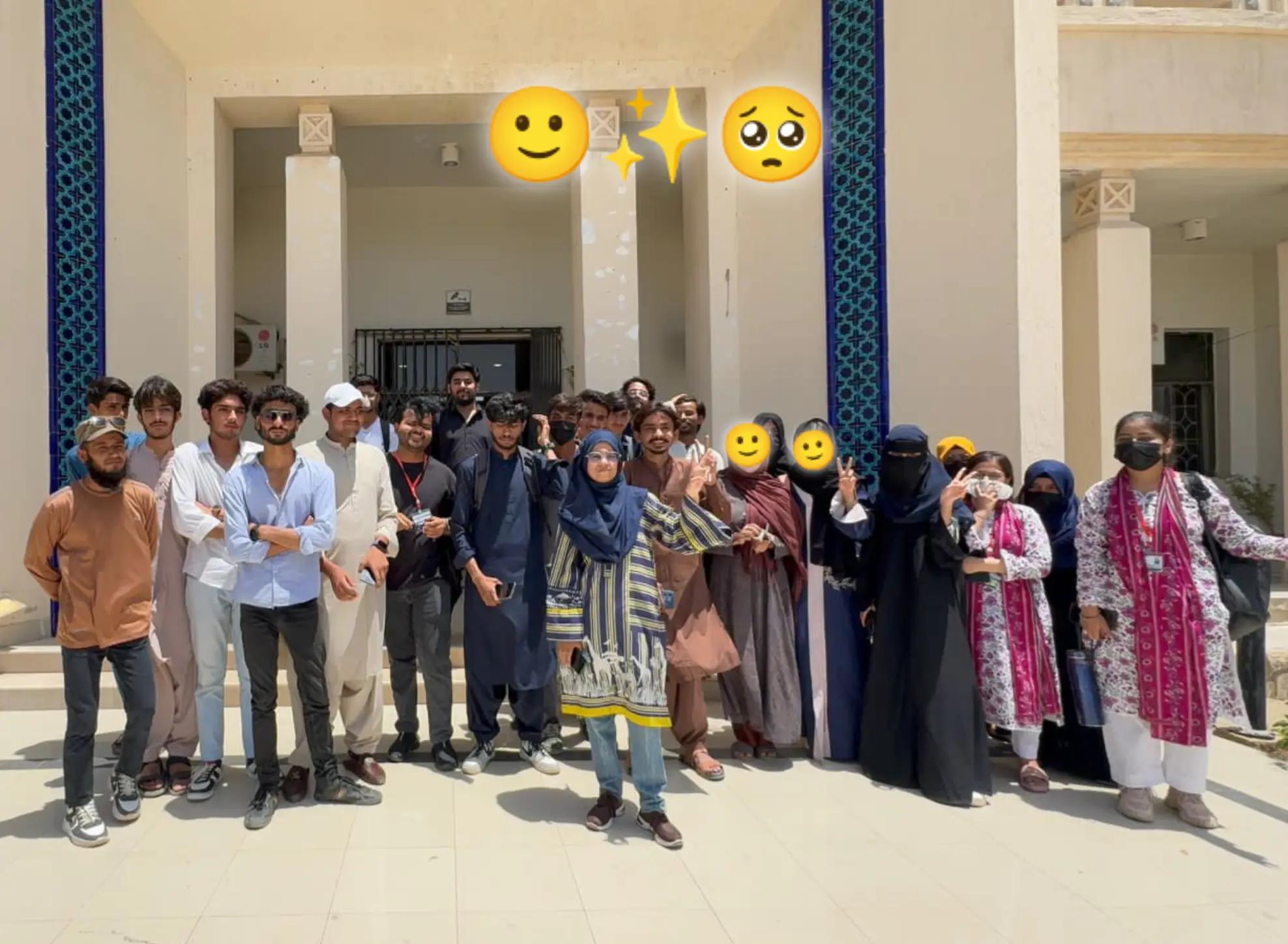 @𝐒𝐚𝐆𝐇𝐞𝐞𝐑_𝐒𝐨𝐨𝐌𝐑𝐨♥️