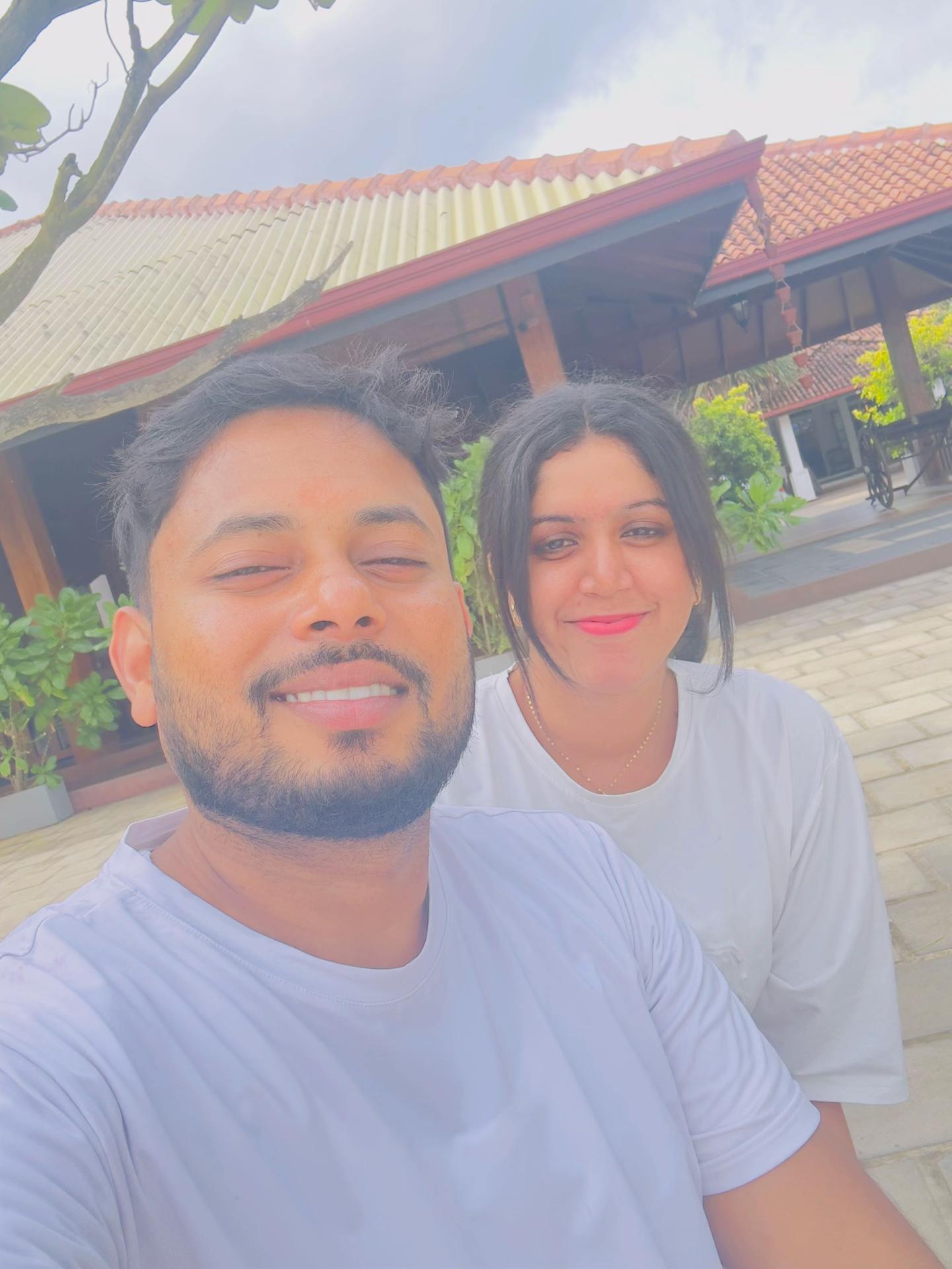 @Nishu_🤍