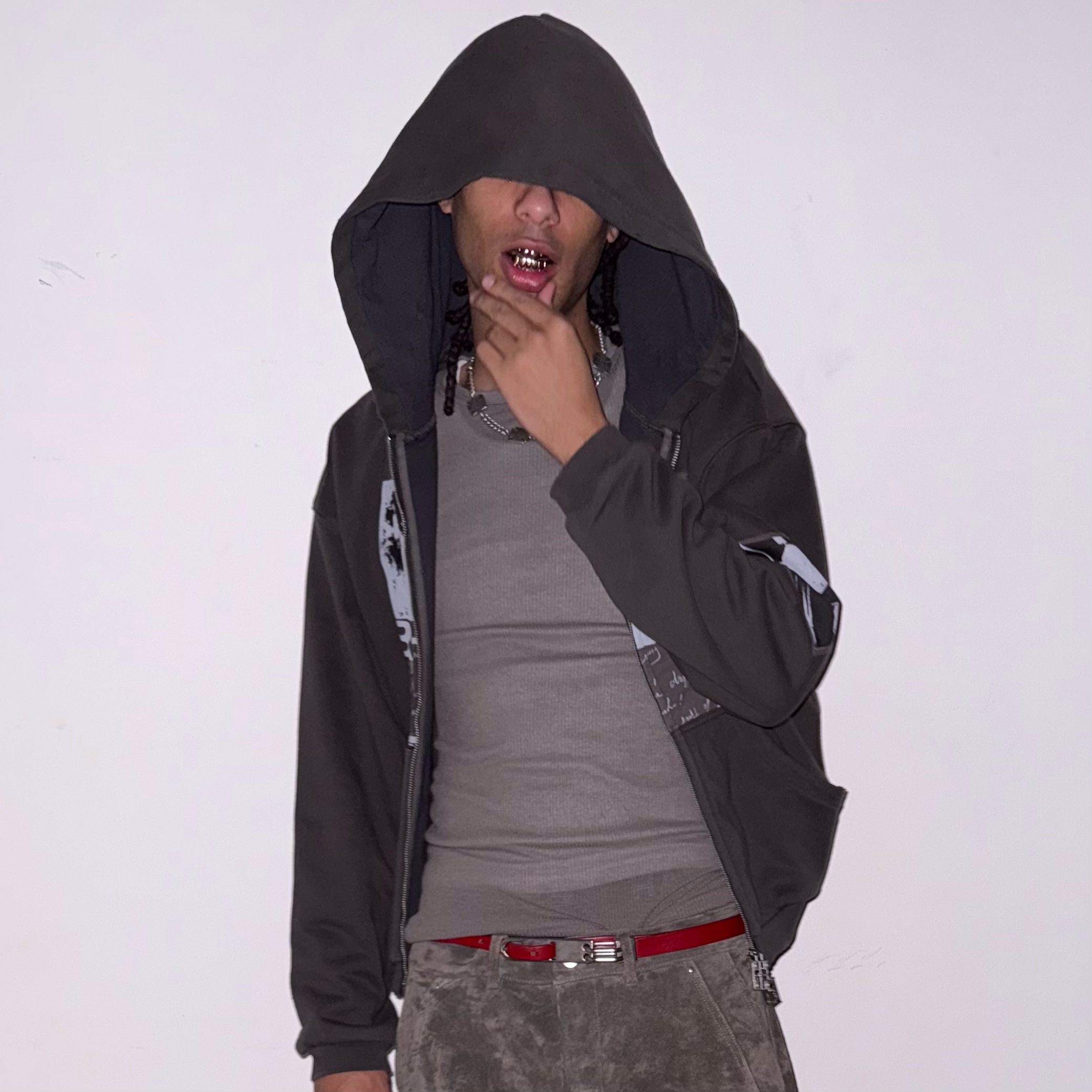 @UNEEK